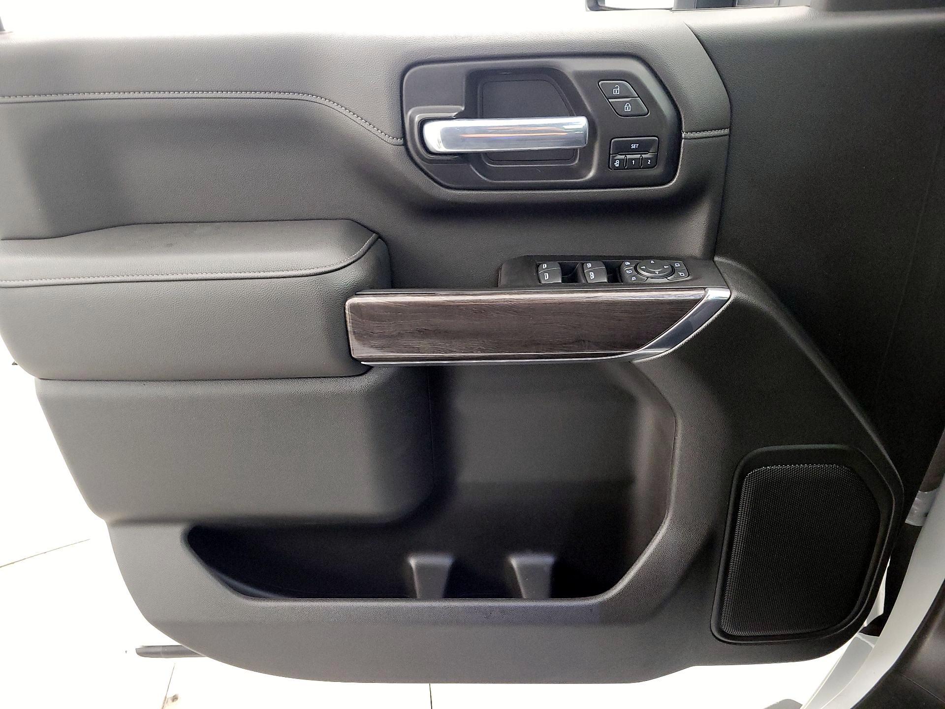 Thumbnail: 2022 Chevrolet Silverado 3500 - 12