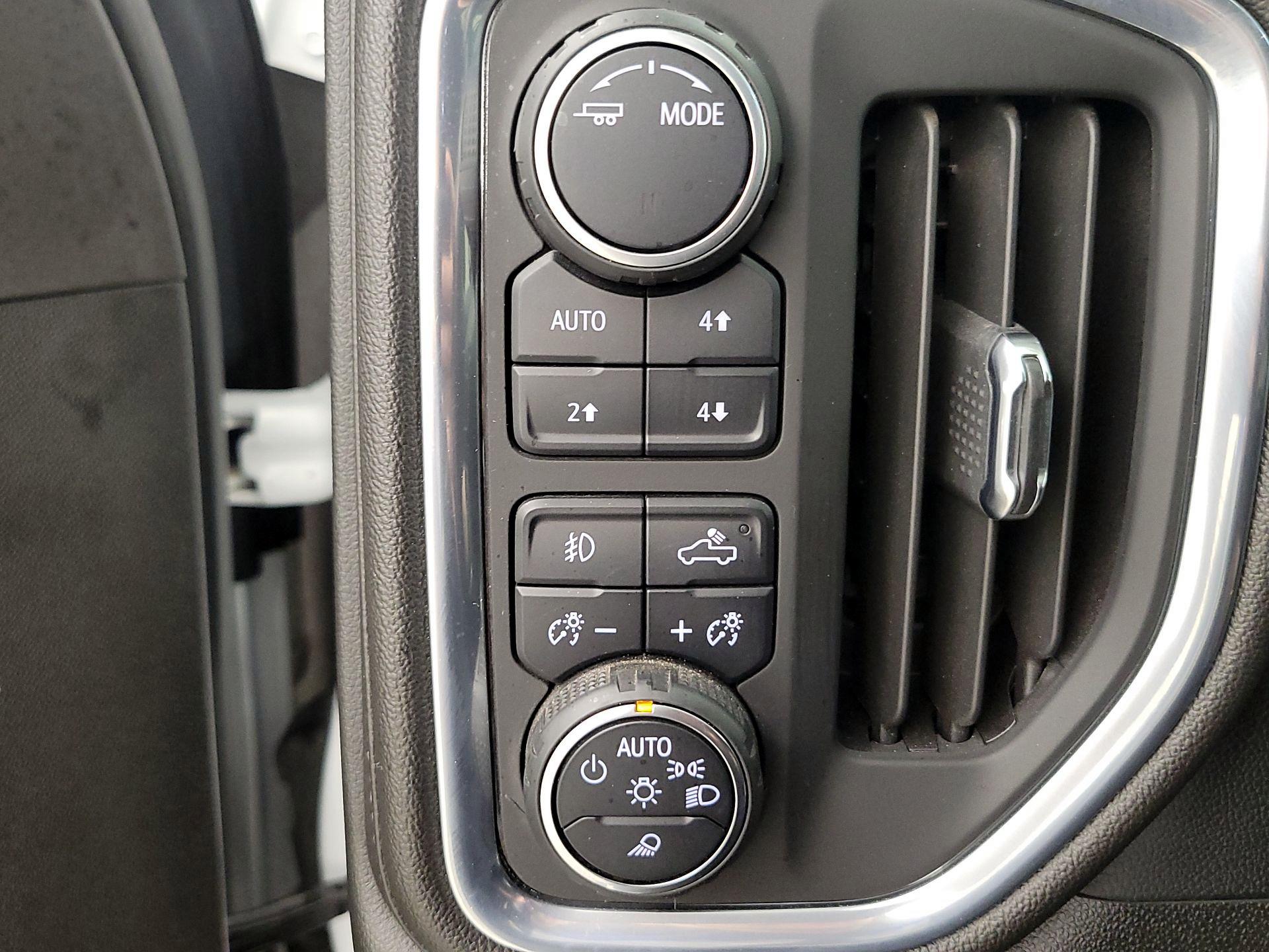 Thumbnail: 2022 Chevrolet Silverado 3500 - 13