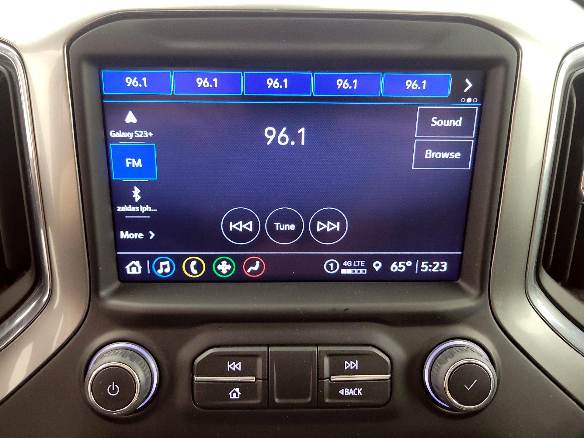 Thumbnail: 2022 Chevrolet Silverado 3500 - 15