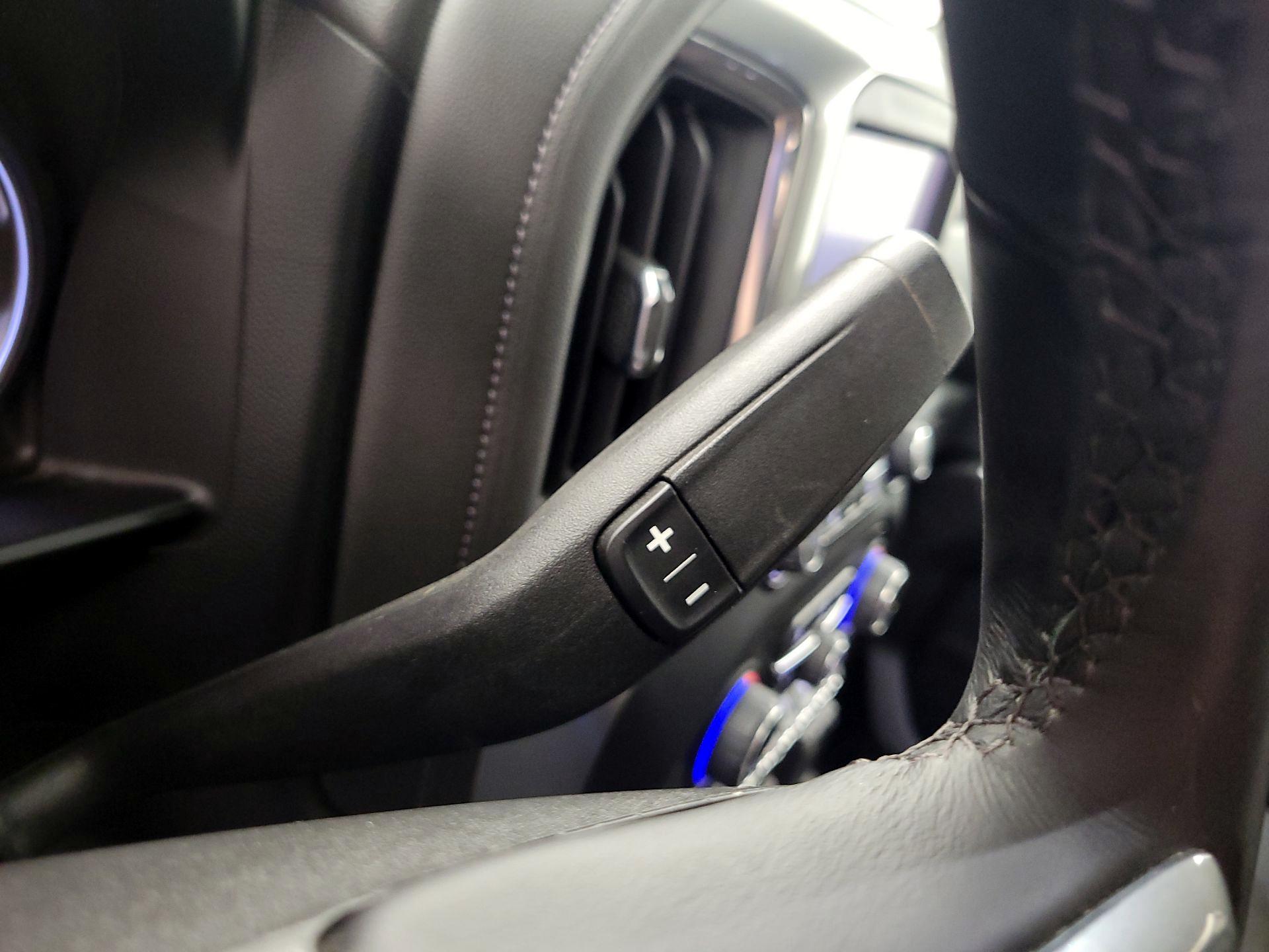 Thumbnail: 2022 Chevrolet Silverado 3500 - 17