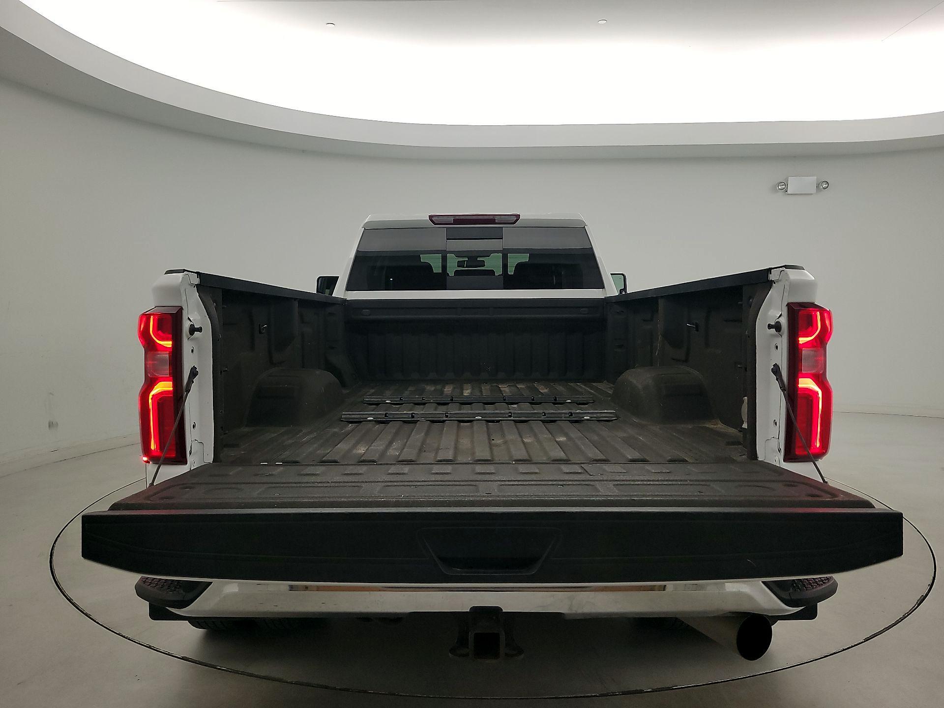 Thumbnail: 2022 Chevrolet Silverado 3500 - 20