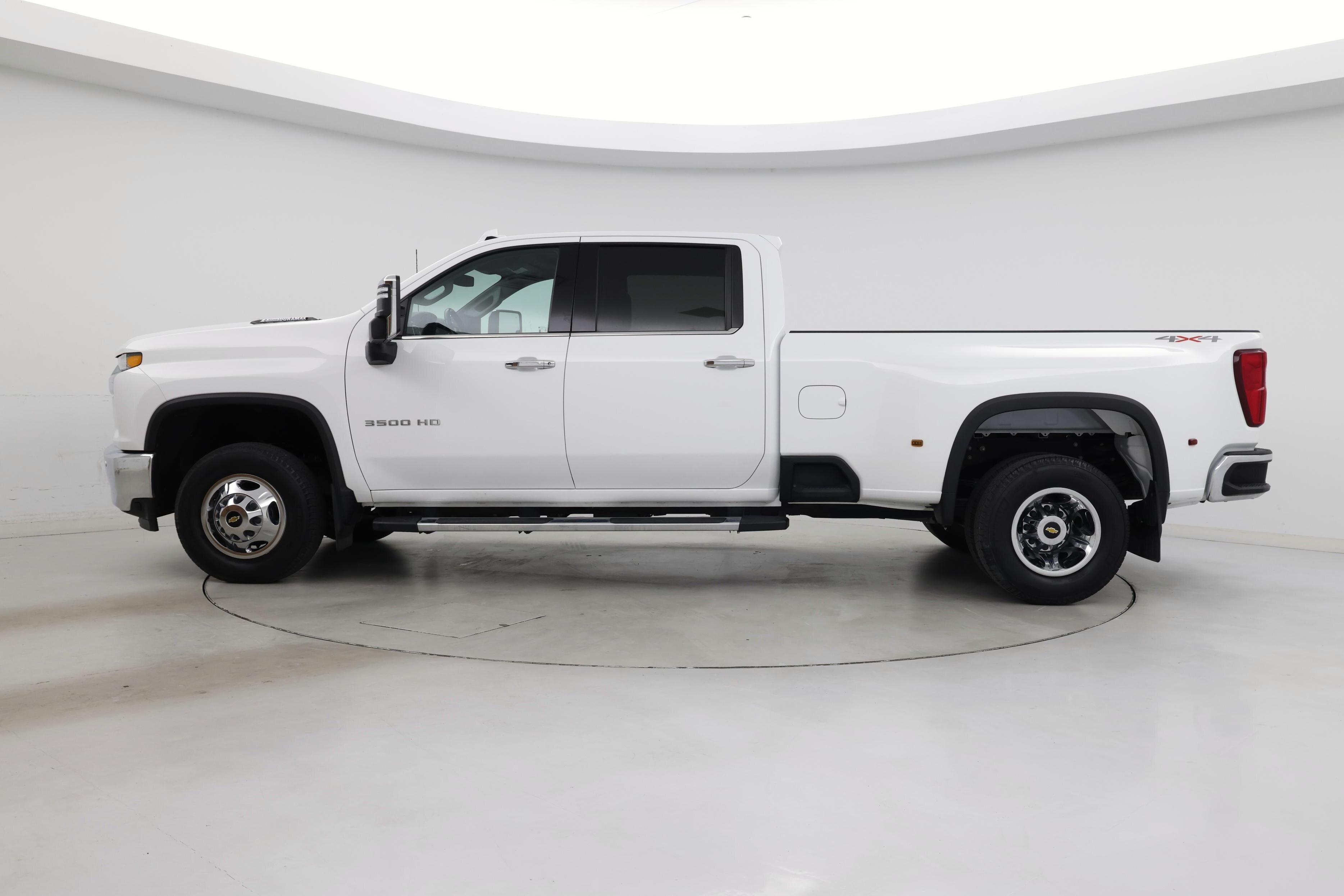 Thumbnail: 2022 Chevrolet Silverado 3500 - 3