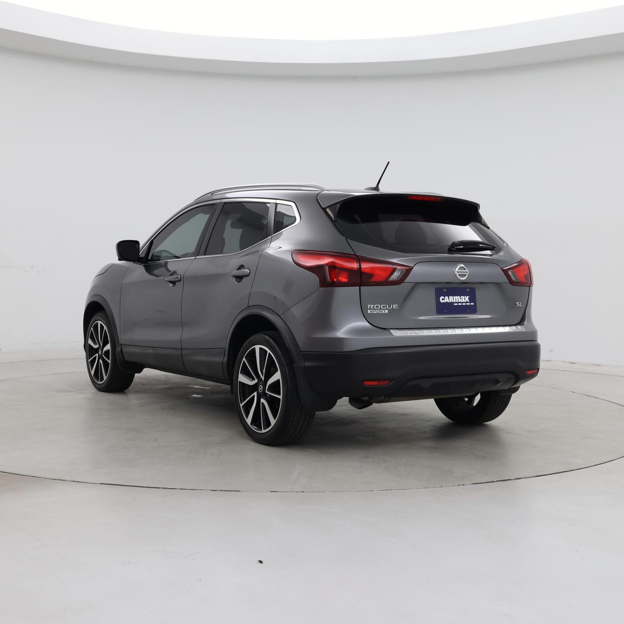 Thumbnail: 2018 Nissan Rogue Sport - 2
