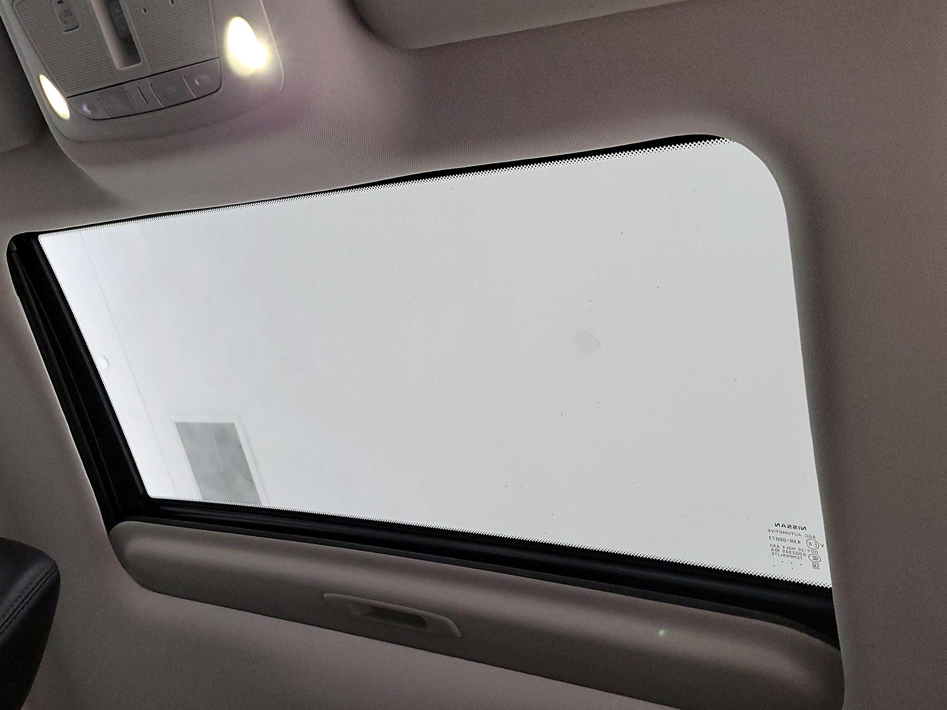 Thumbnail: 2018 Nissan Rogue Sport - 20