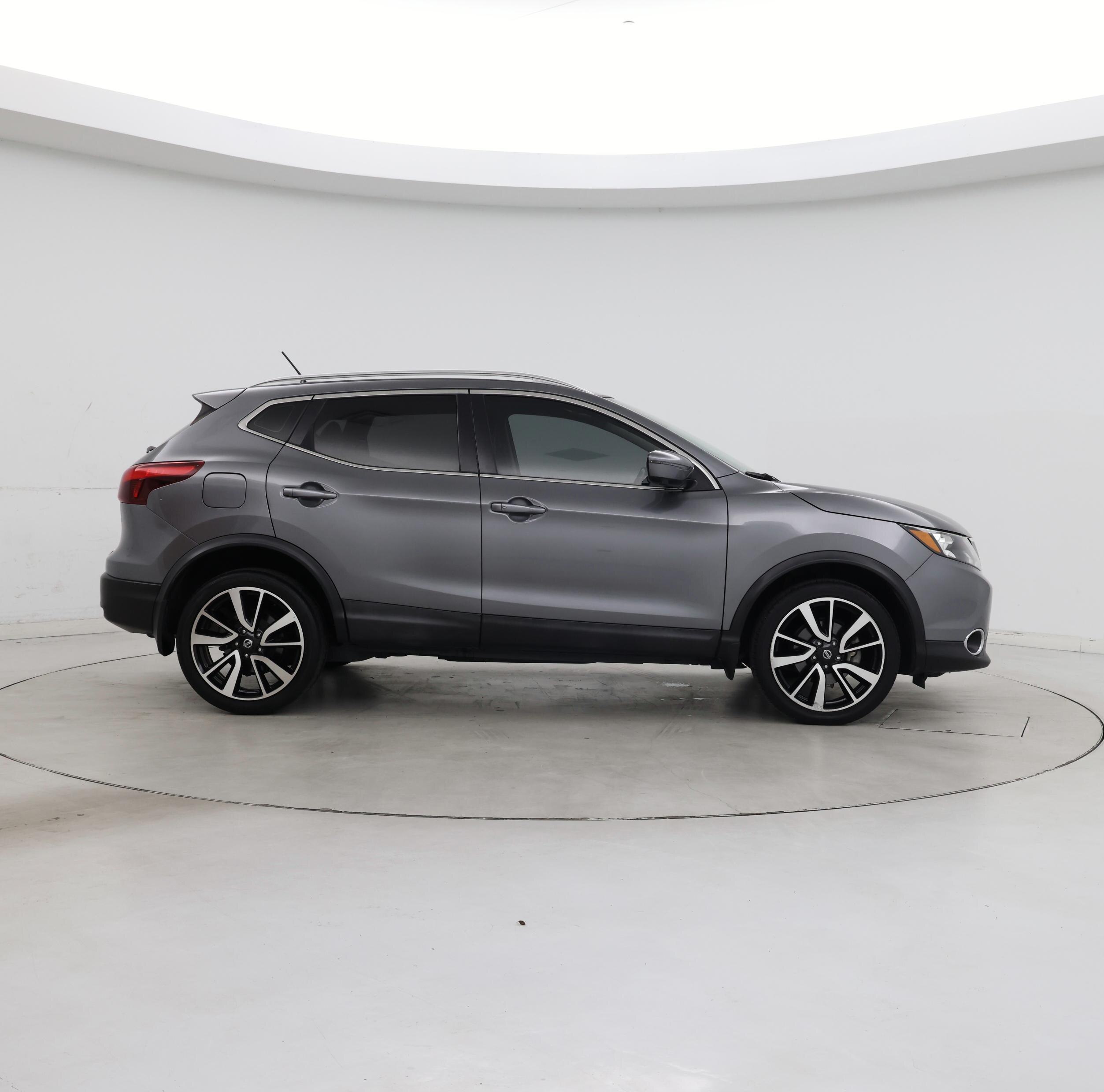 Thumbnail: 2018 Nissan Rogue Sport - 7
