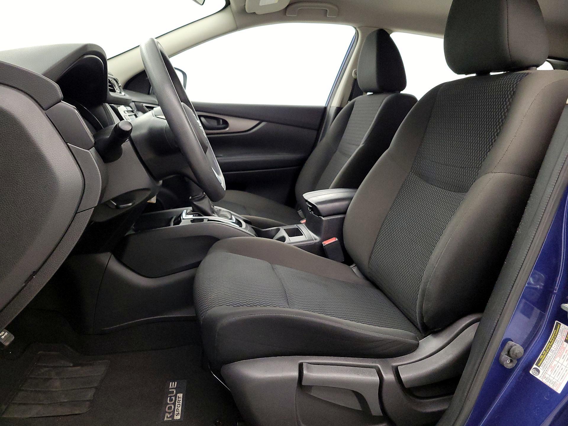 Thumbnail: 2021 Nissan Rogue Sport - 11