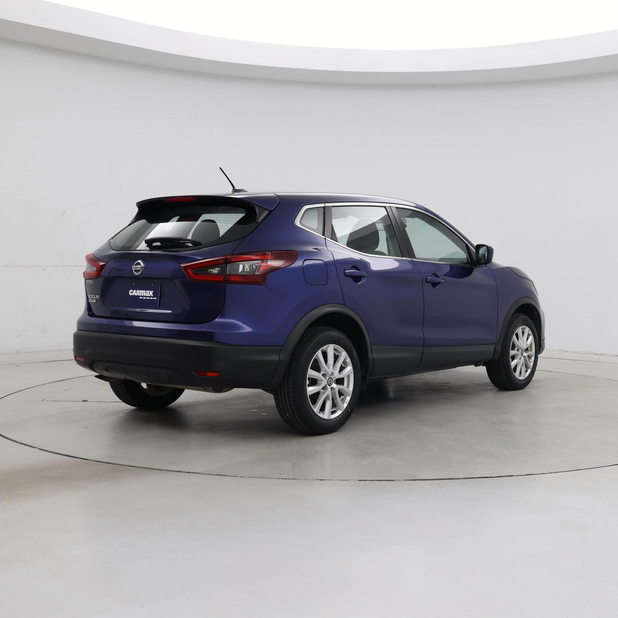 Thumbnail: 2021 Nissan Rogue Sport - 8