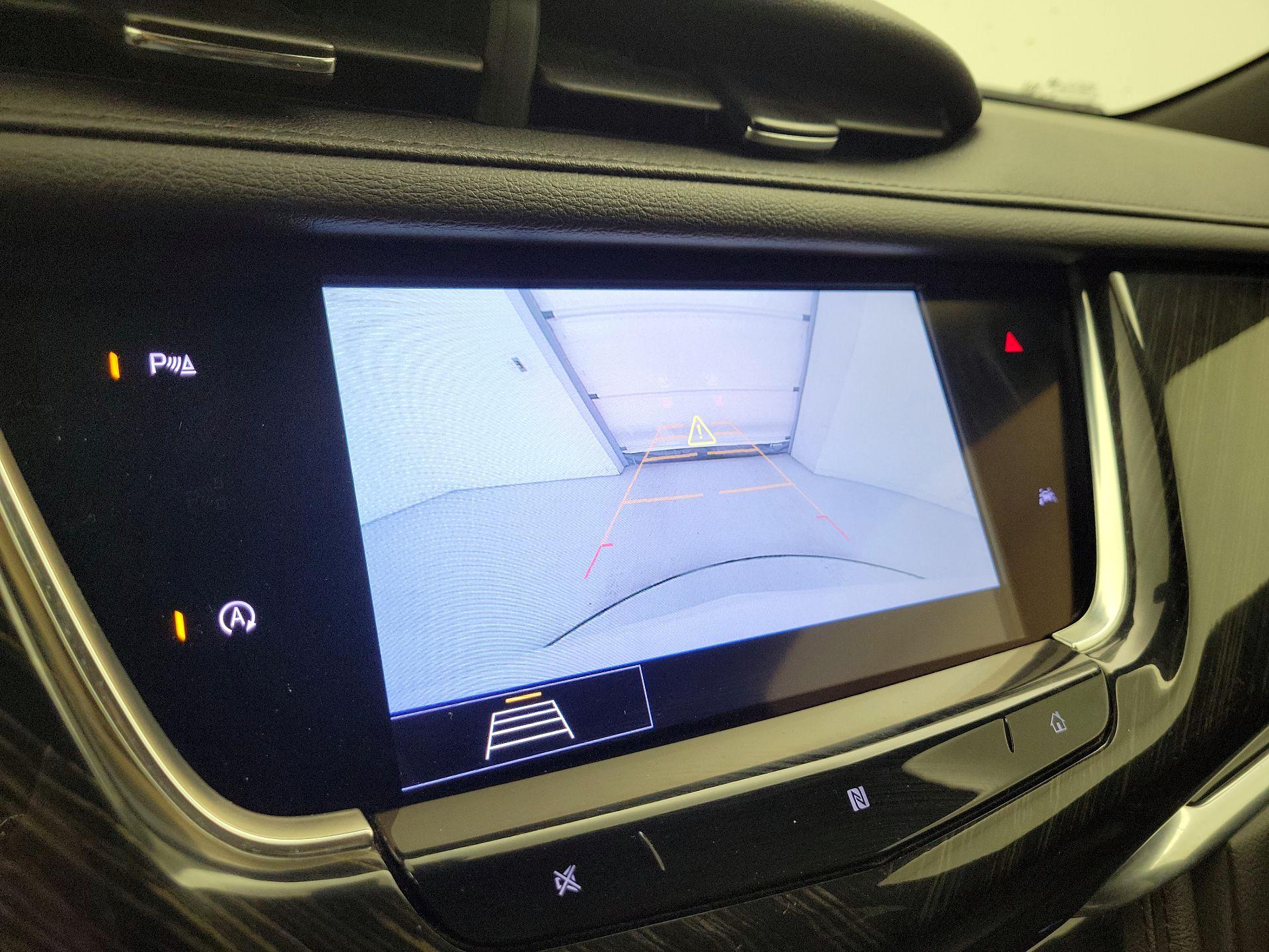 Thumbnail: 2020 Cadillac XT6 - 14