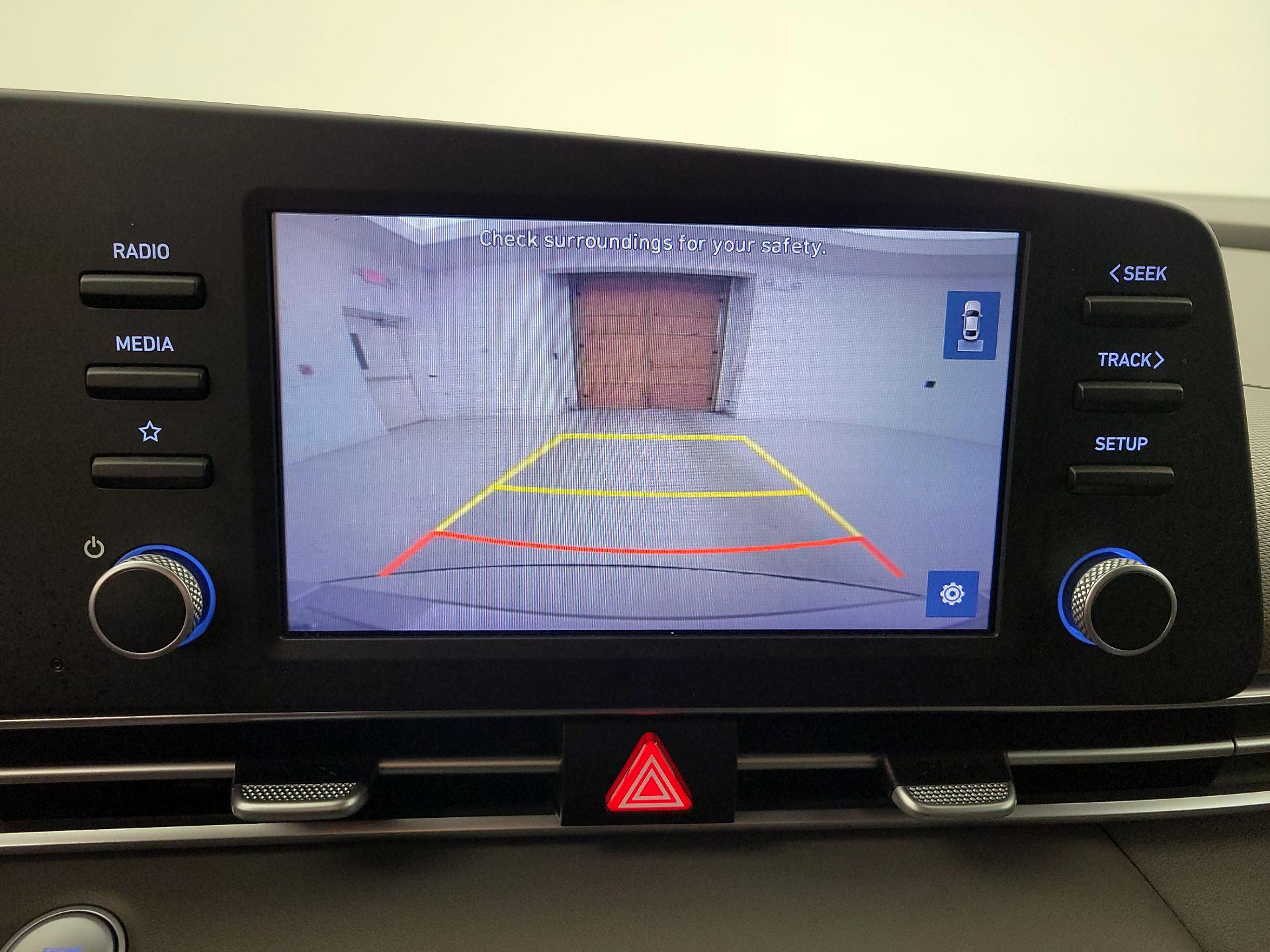 Thumbnail: 2022 Hyundai Elantra - 14