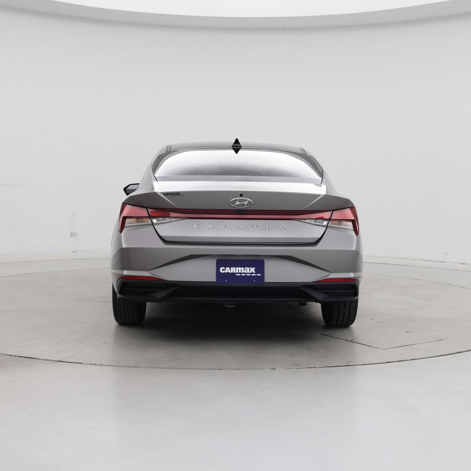 Thumbnail: 2022 Hyundai Elantra - 6