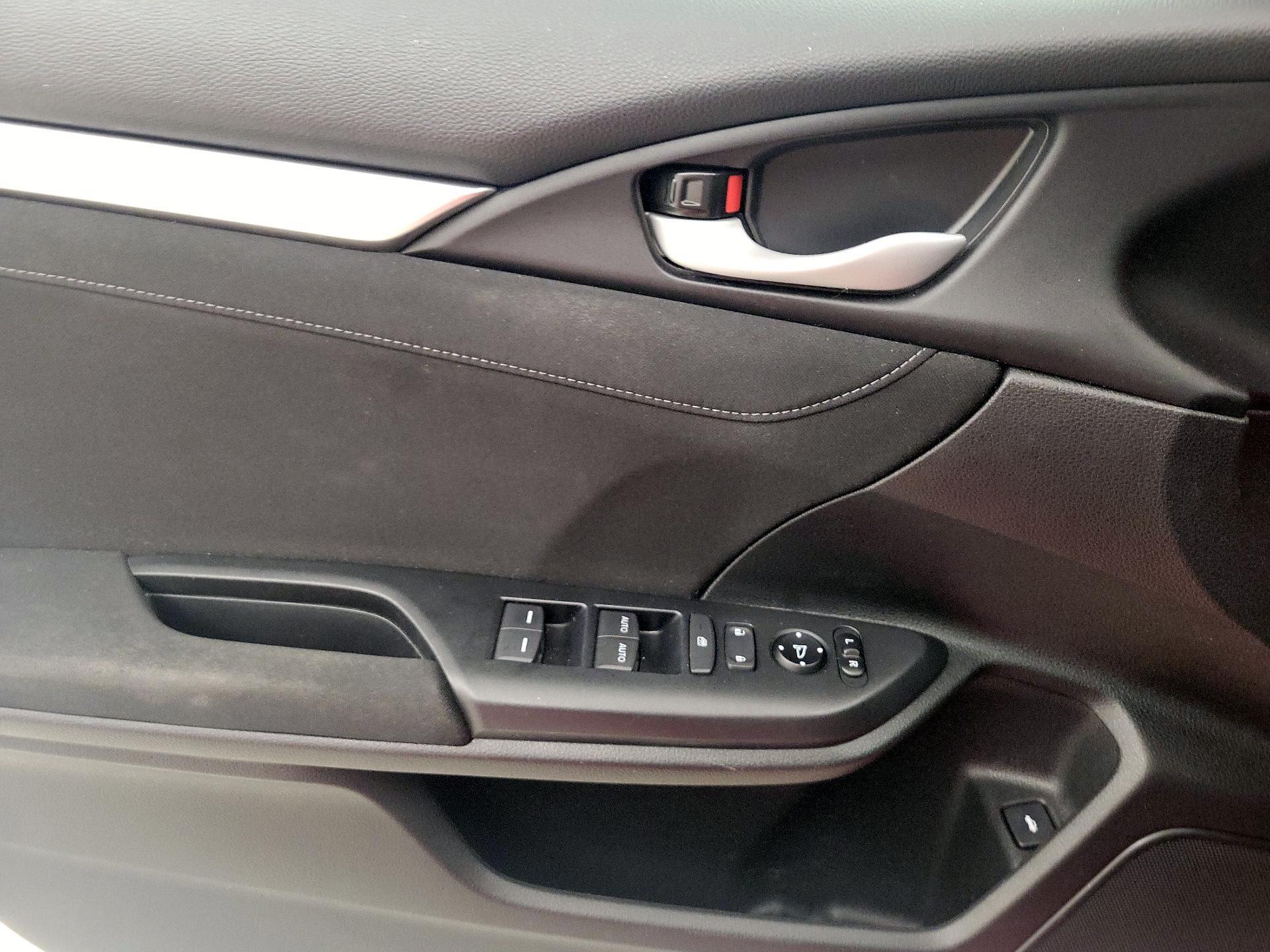 Thumbnail: 2018 Honda Civic - 12