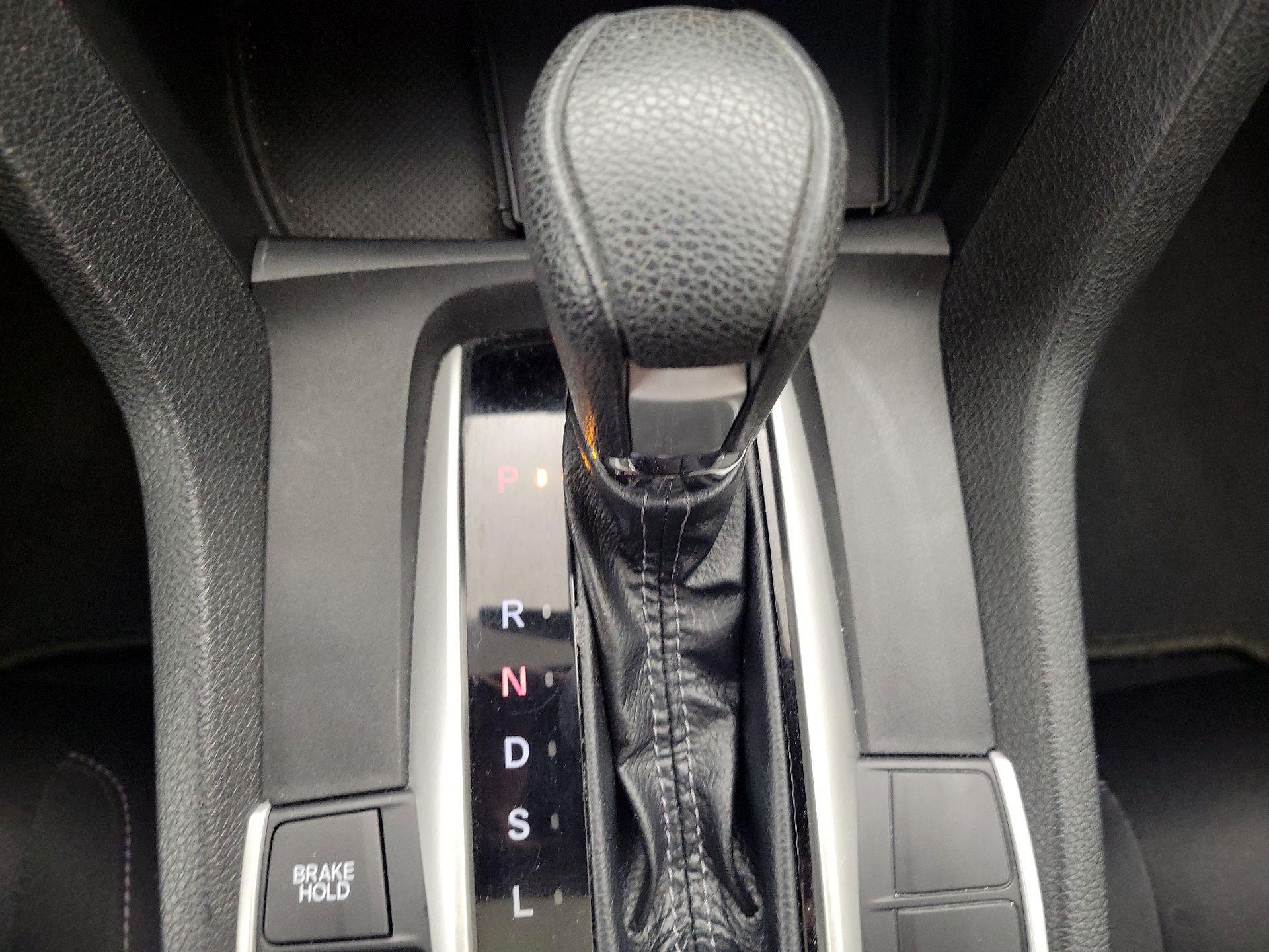 Thumbnail: 2018 Honda Civic - 17