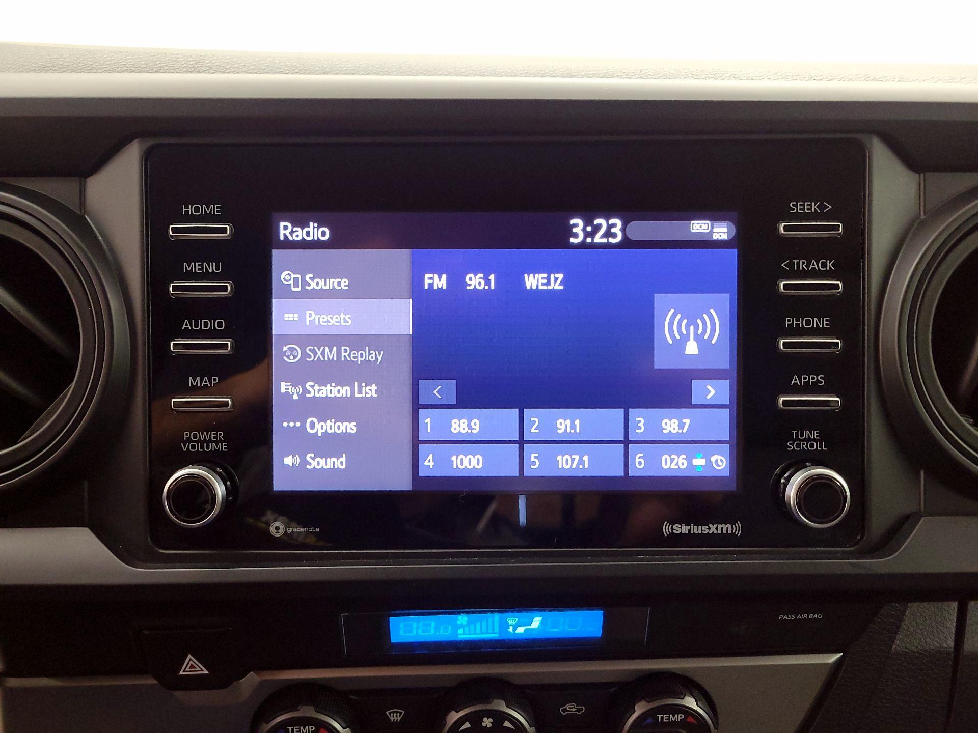 Thumbnail: 2023 Toyota Tacoma - 15