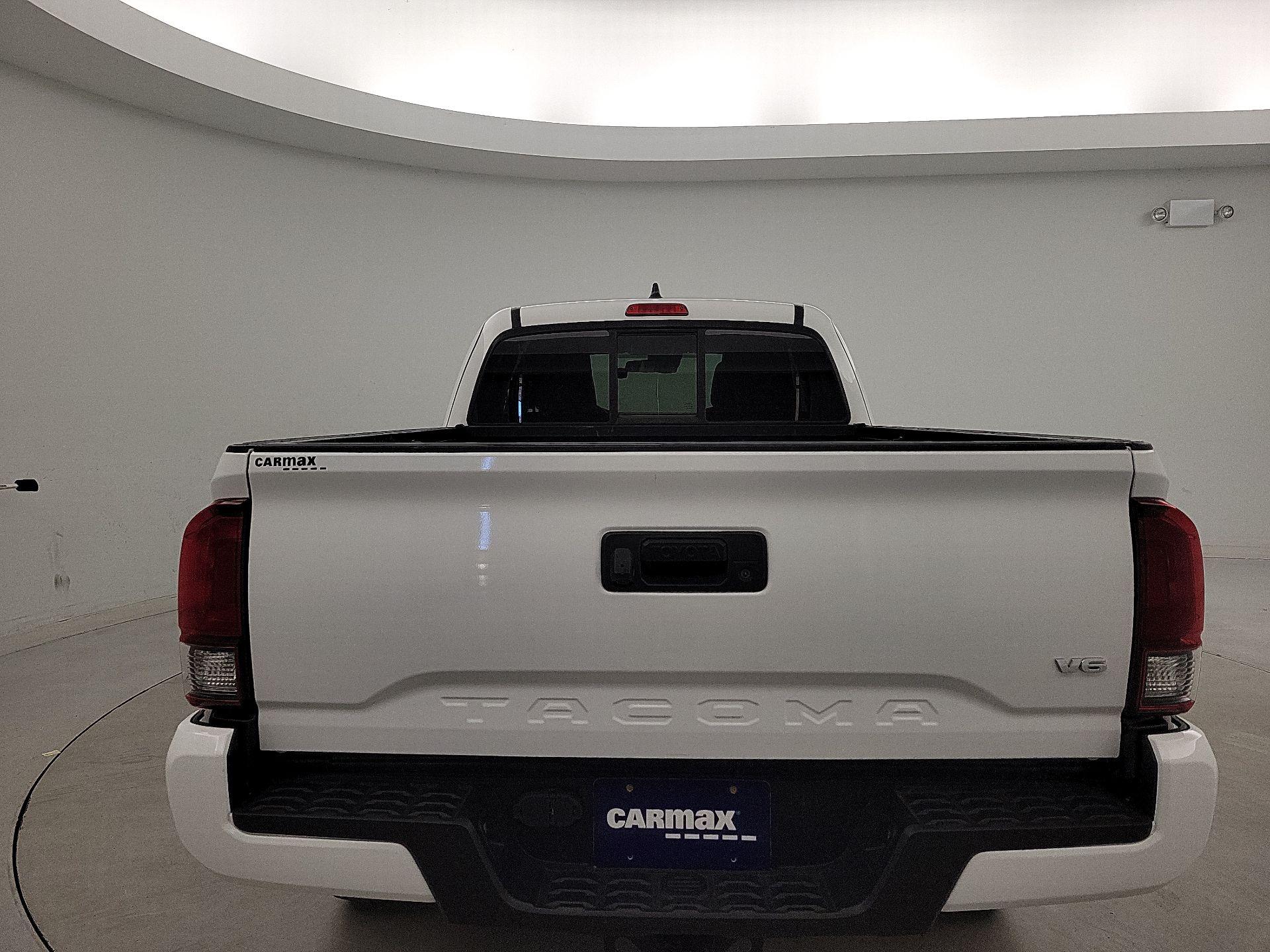 Thumbnail: 2023 Toyota Tacoma - 20