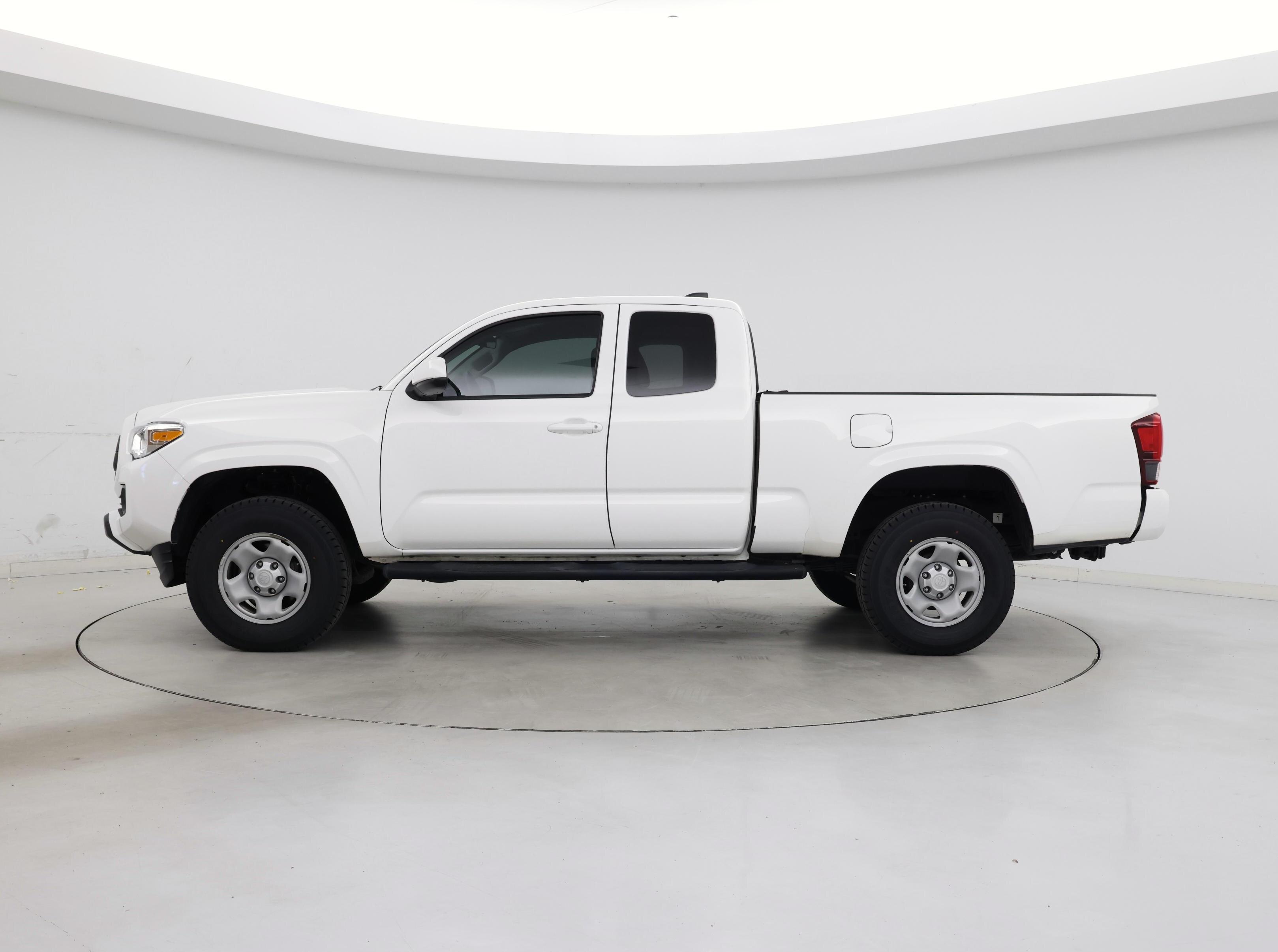 Thumbnail: 2023 Toyota Tacoma - 3