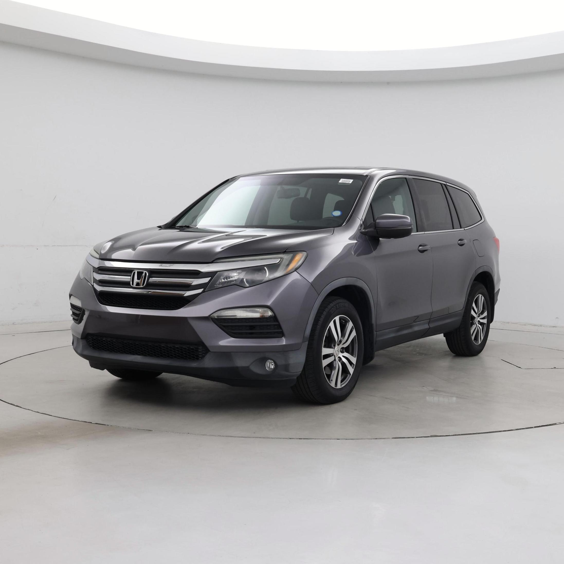 Thumbnail: 2017 Honda Pilot - 4