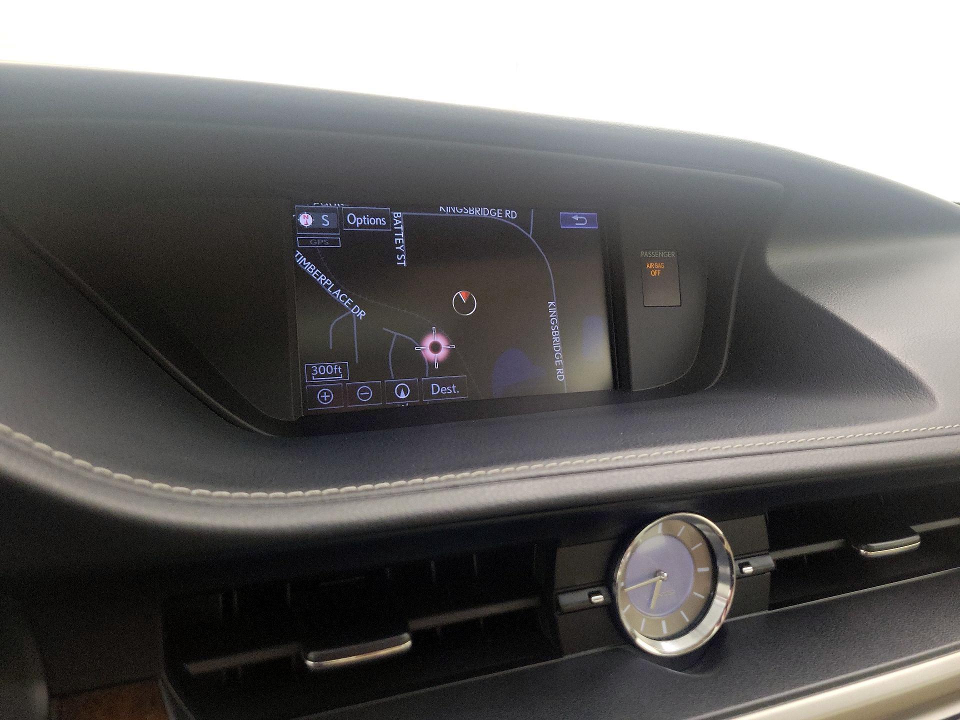 Thumbnail: 2015 Lexus ES - 14