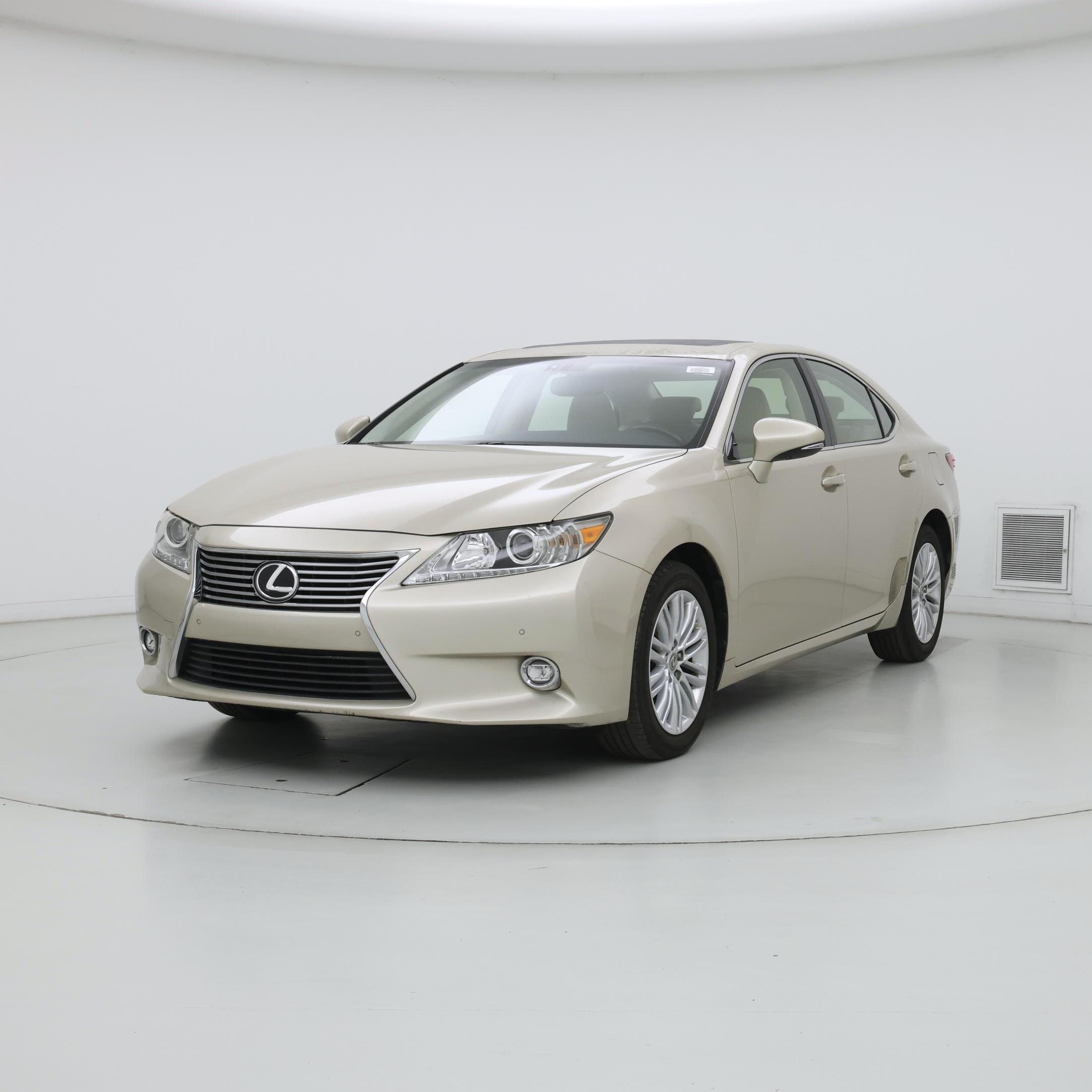 Thumbnail: 2015 Lexus ES - 4