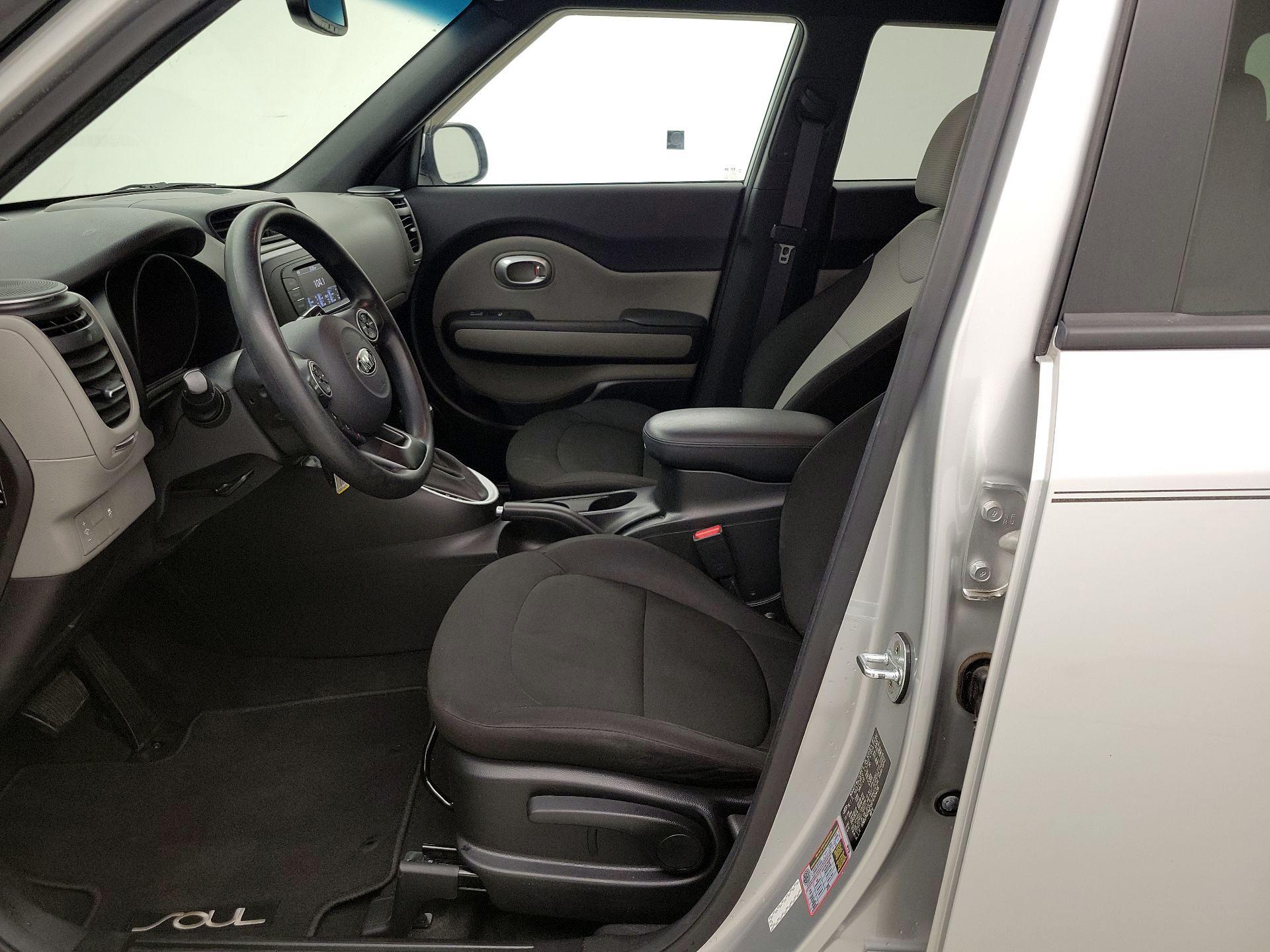 Thumbnail: 2017 Kia Soul - 11