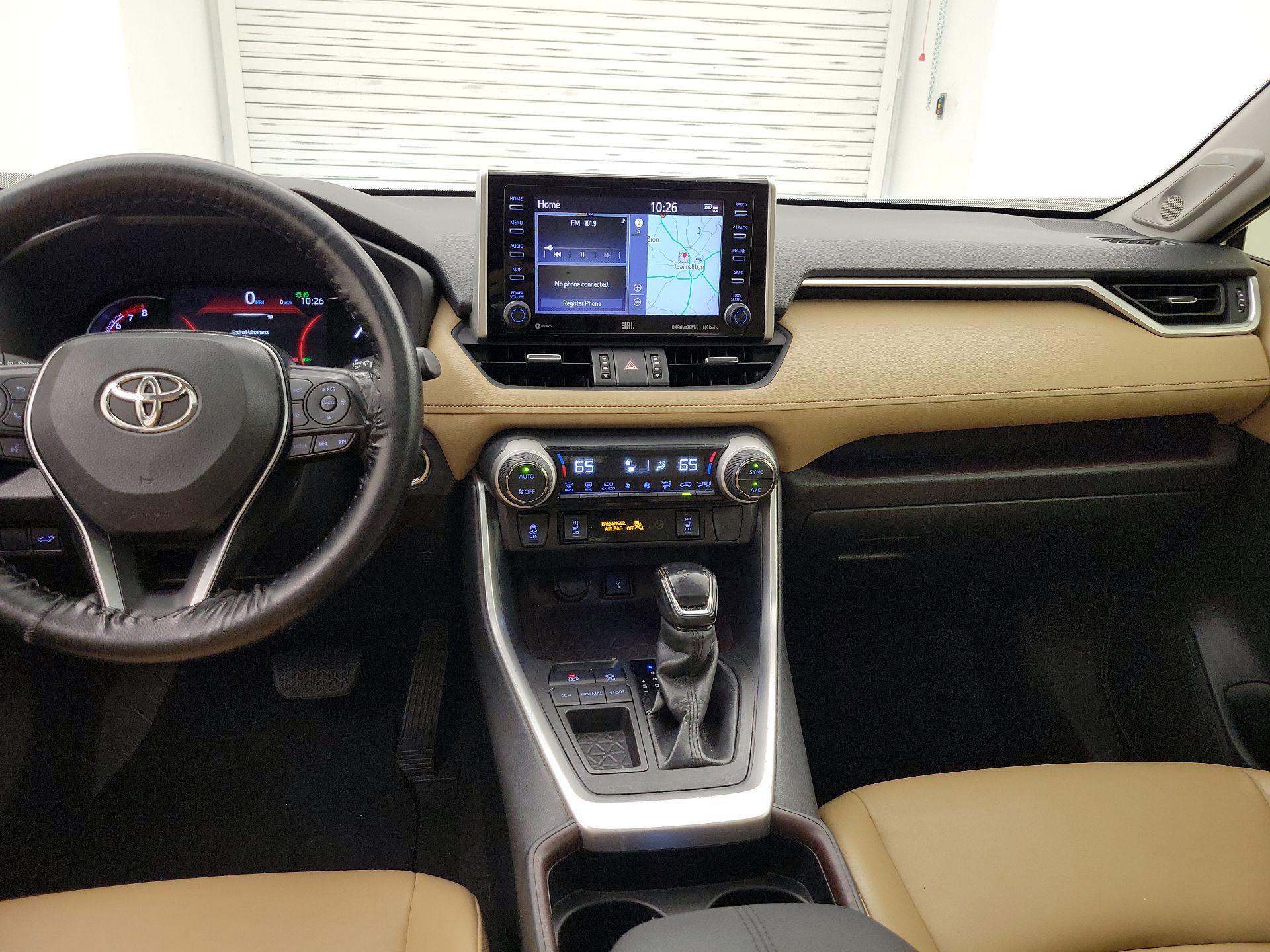 Thumbnail: 2020 Toyota RAV4 - 9