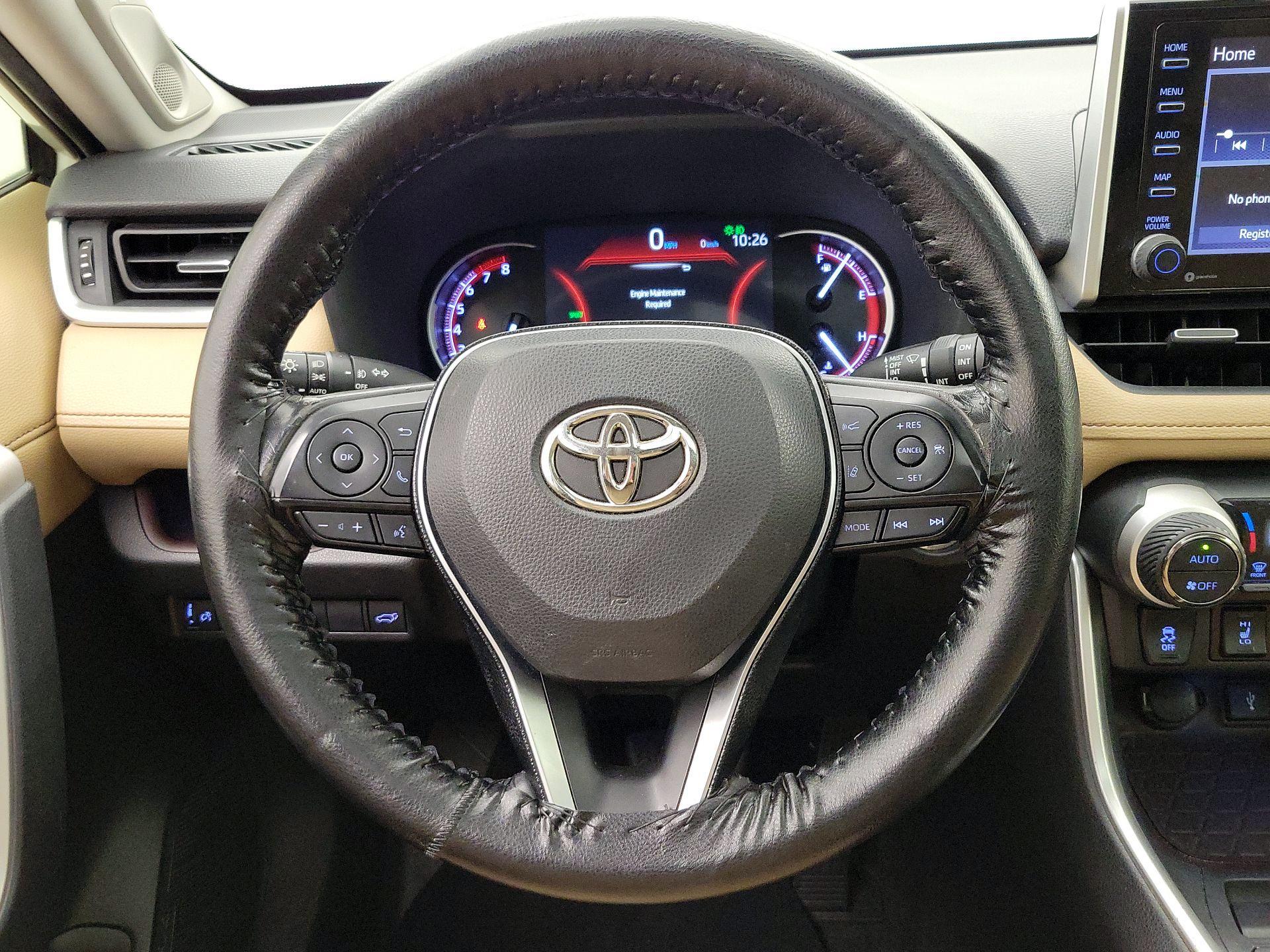 Thumbnail: 2020 Toyota RAV4 - 10