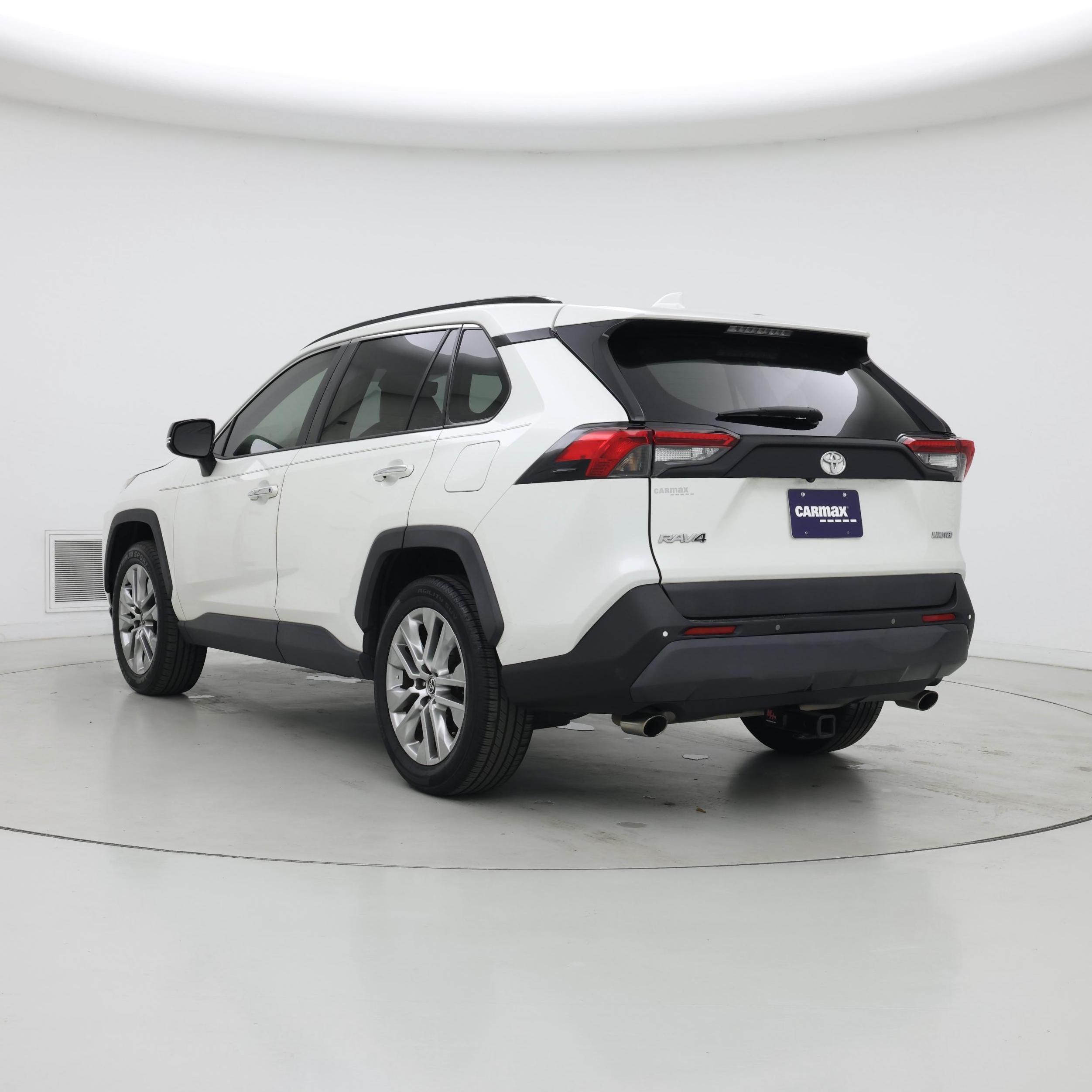 Thumbnail: 2020 Toyota RAV4 - 2