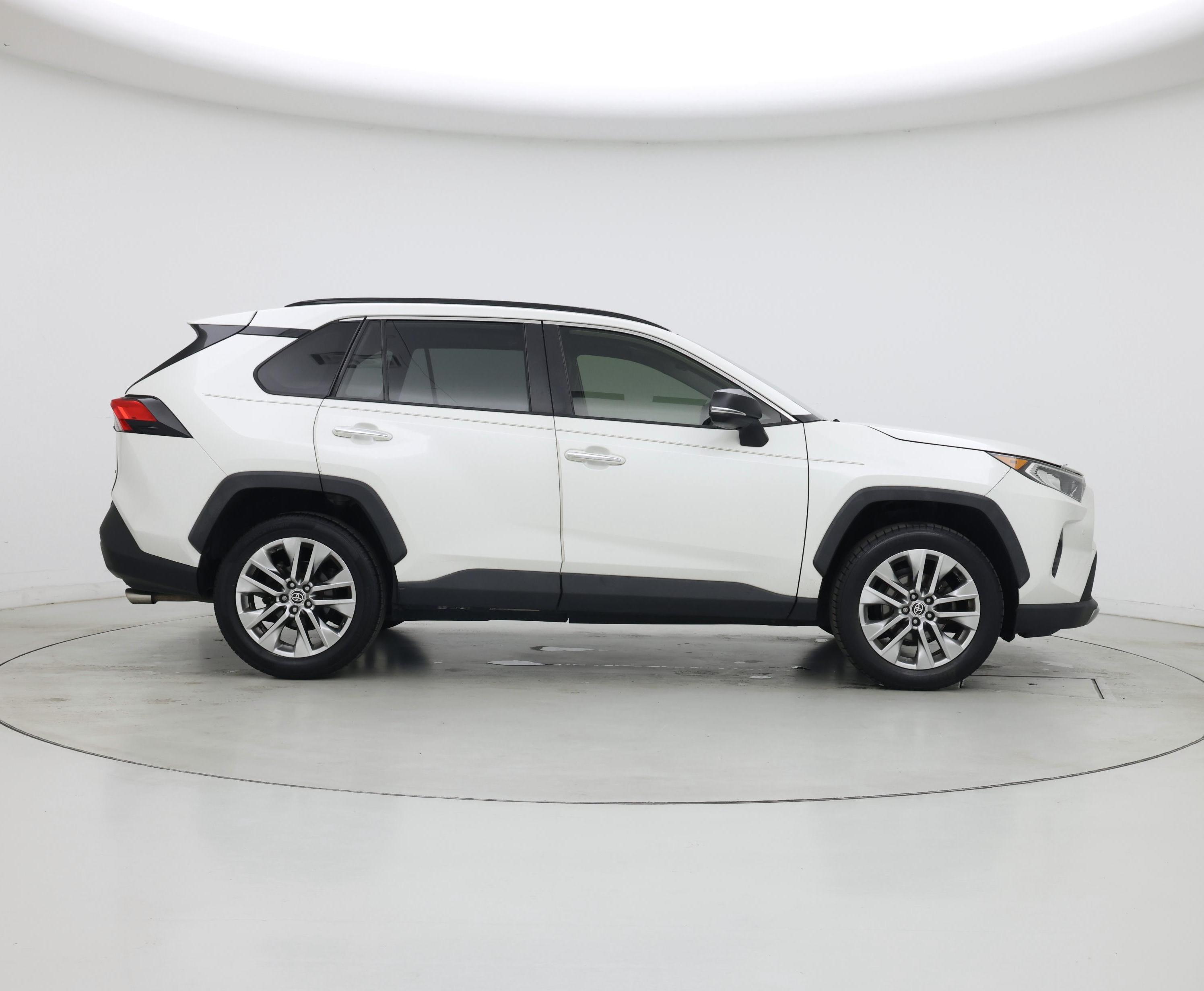 Thumbnail: 2020 Toyota RAV4 - 7