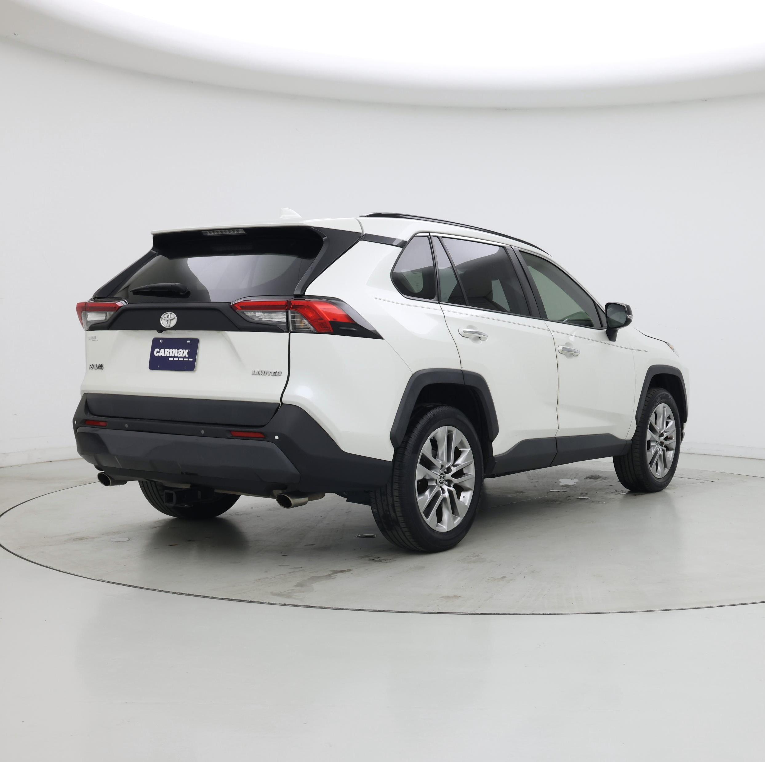 Thumbnail: 2020 Toyota RAV4 - 8