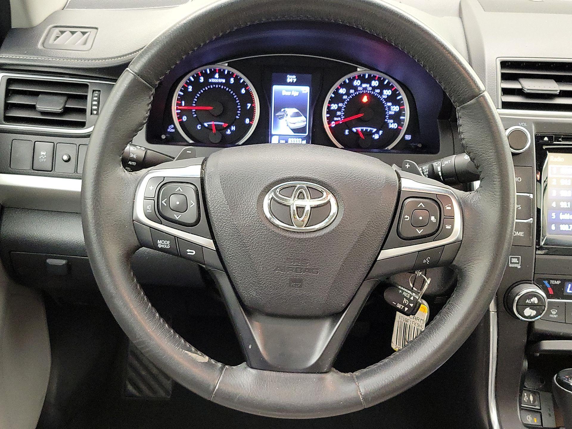 Thumbnail: 2017 Toyota Camry - 10