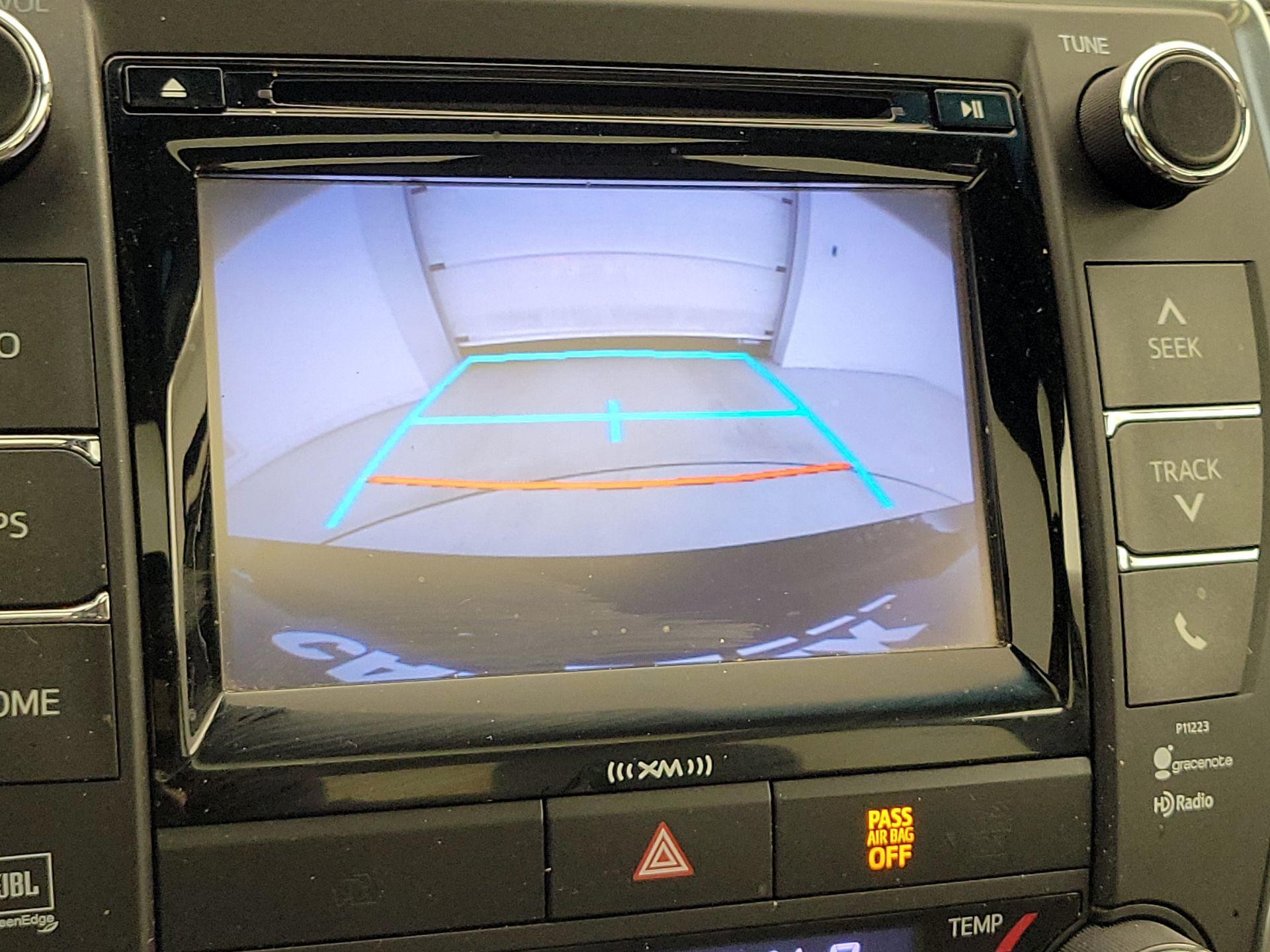 Thumbnail: 2017 Toyota Camry - 14