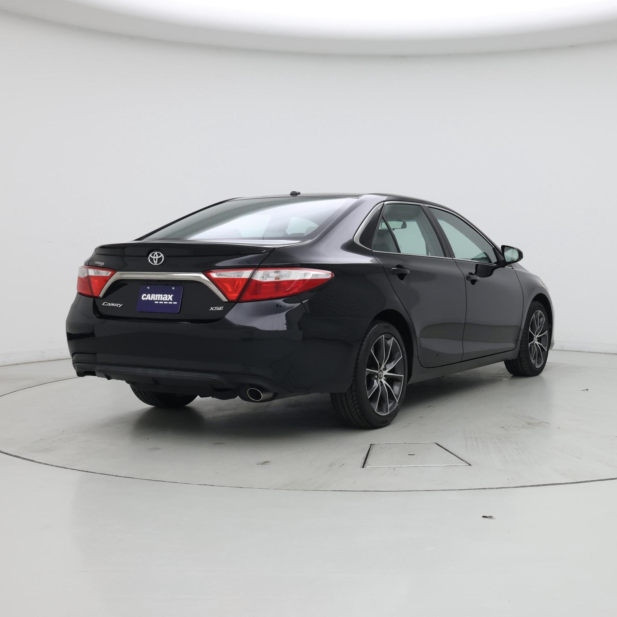 Thumbnail: 2017 Toyota Camry - 8