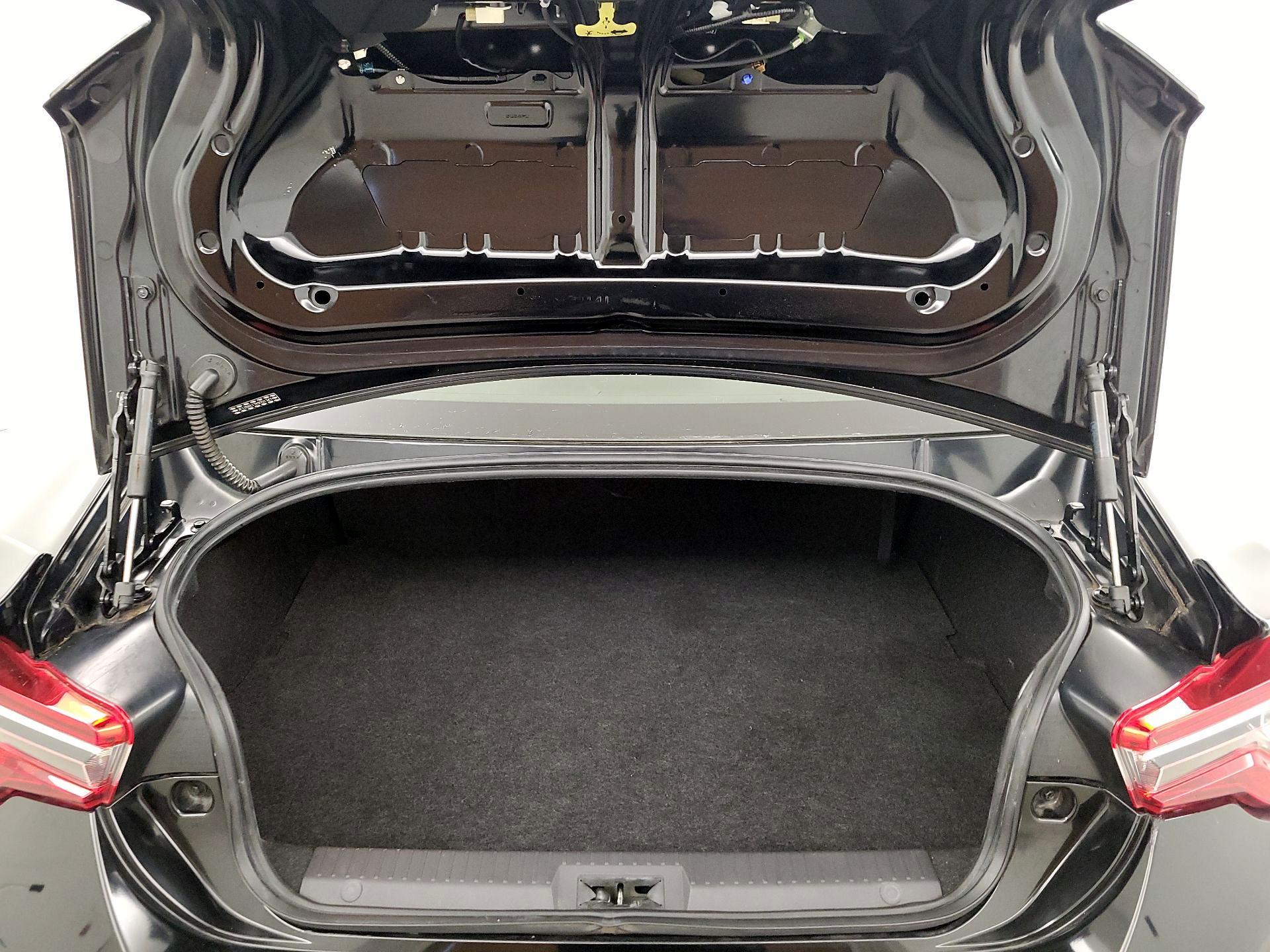 Thumbnail: 2019 Toyota 86 - 19