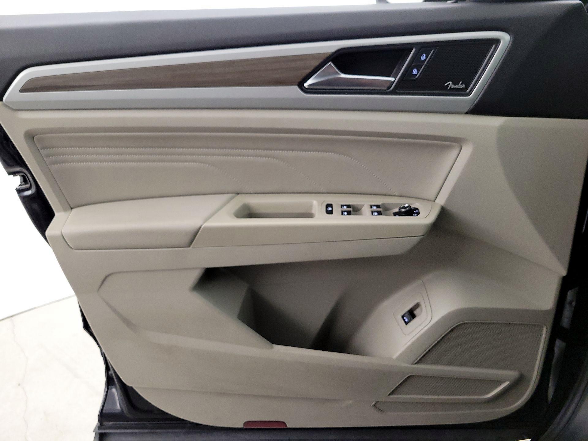 Thumbnail: 2021 Volkswagen Atlas - 12