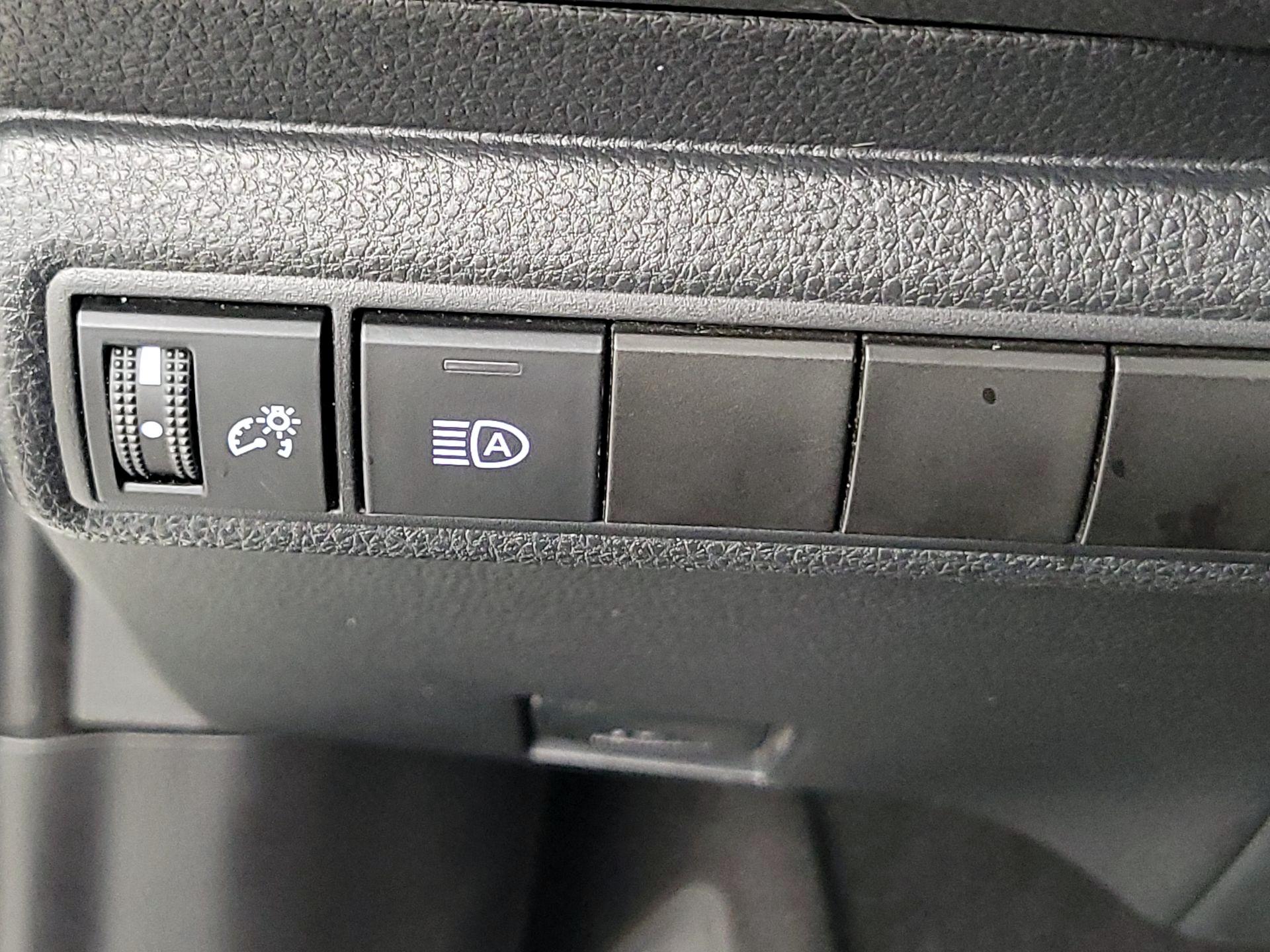 Thumbnail: 2020 Toyota Corolla - 13