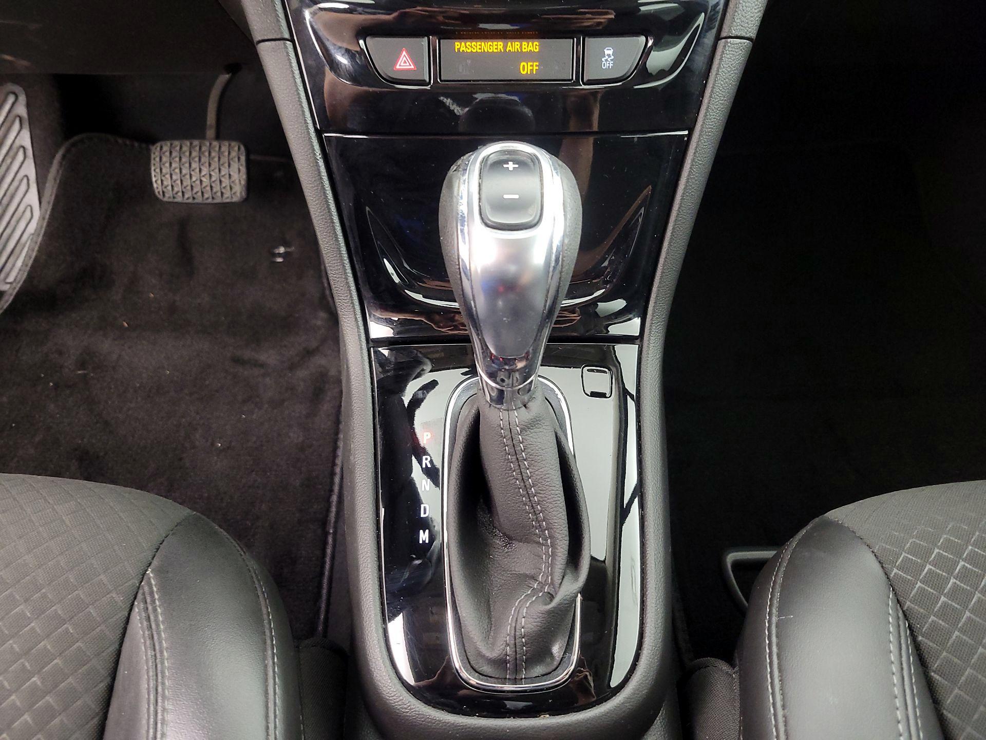 Thumbnail: 2018 Buick Encore - 17