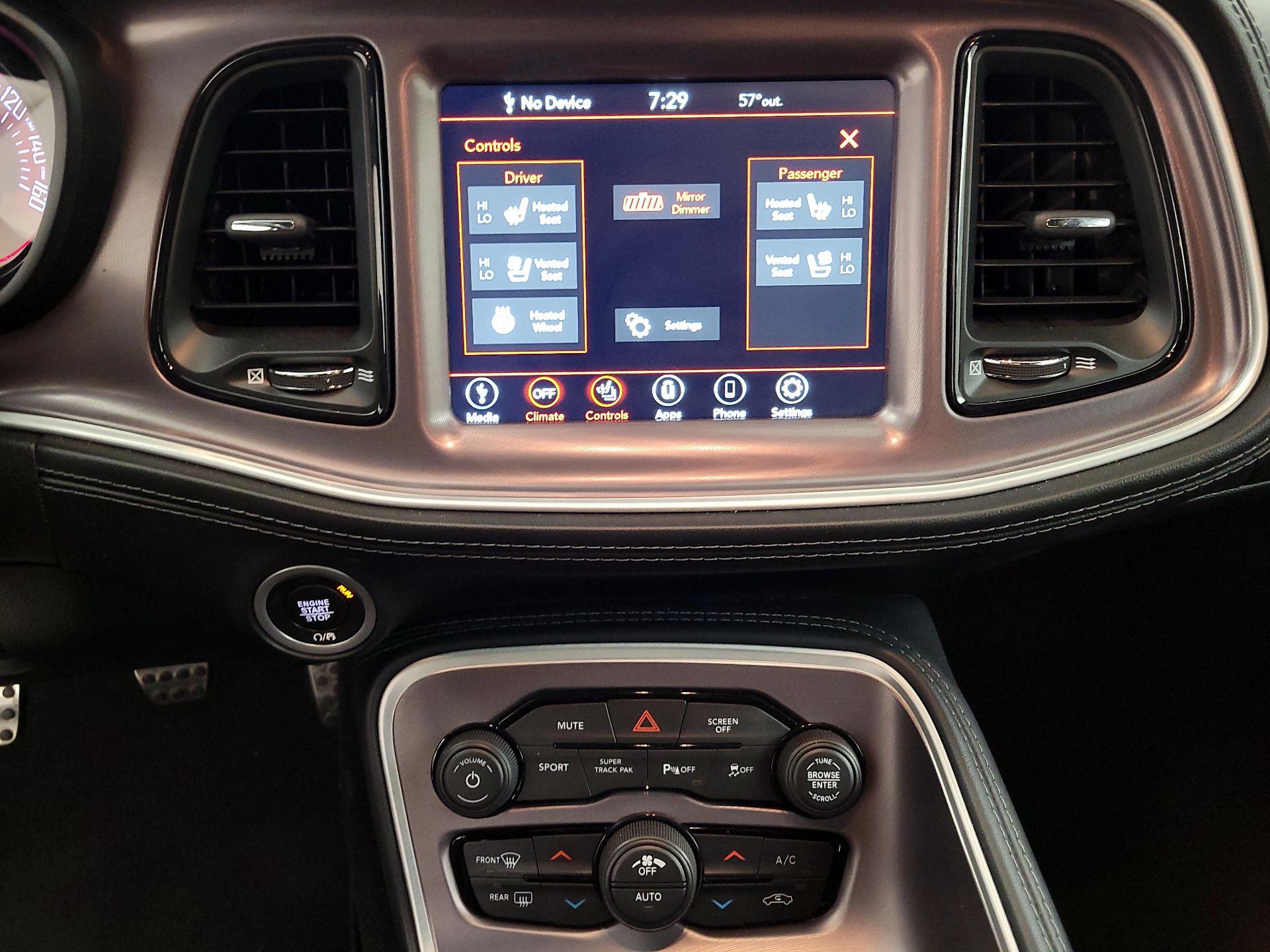 Thumbnail: 2022 Dodge Challenger - 16