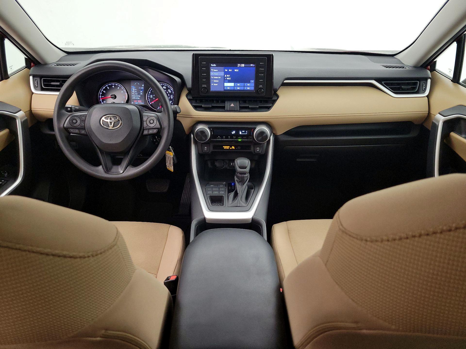 Thumbnail: 2019 Toyota RAV4 - 9