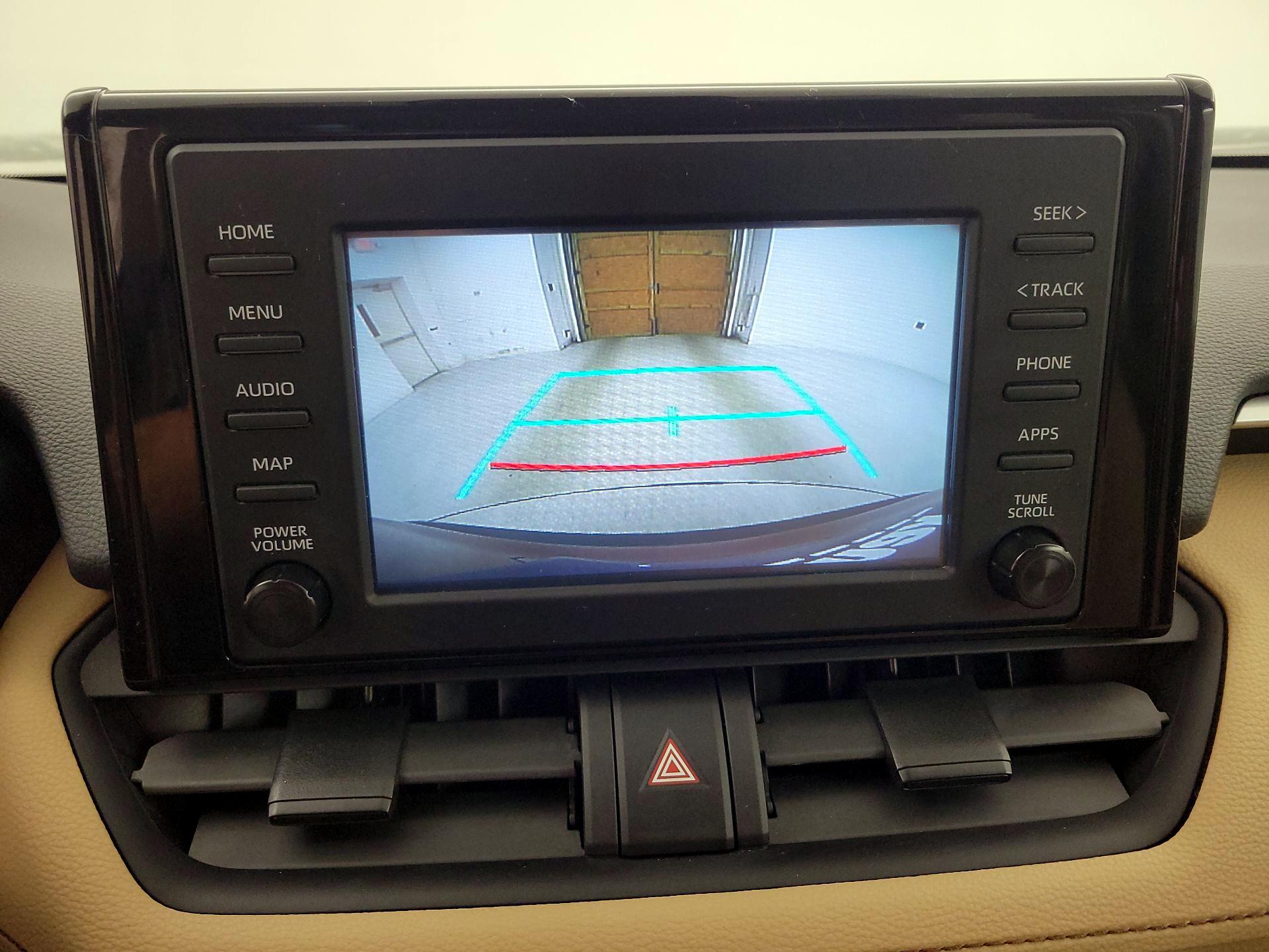 Thumbnail: 2019 Toyota RAV4 - 14