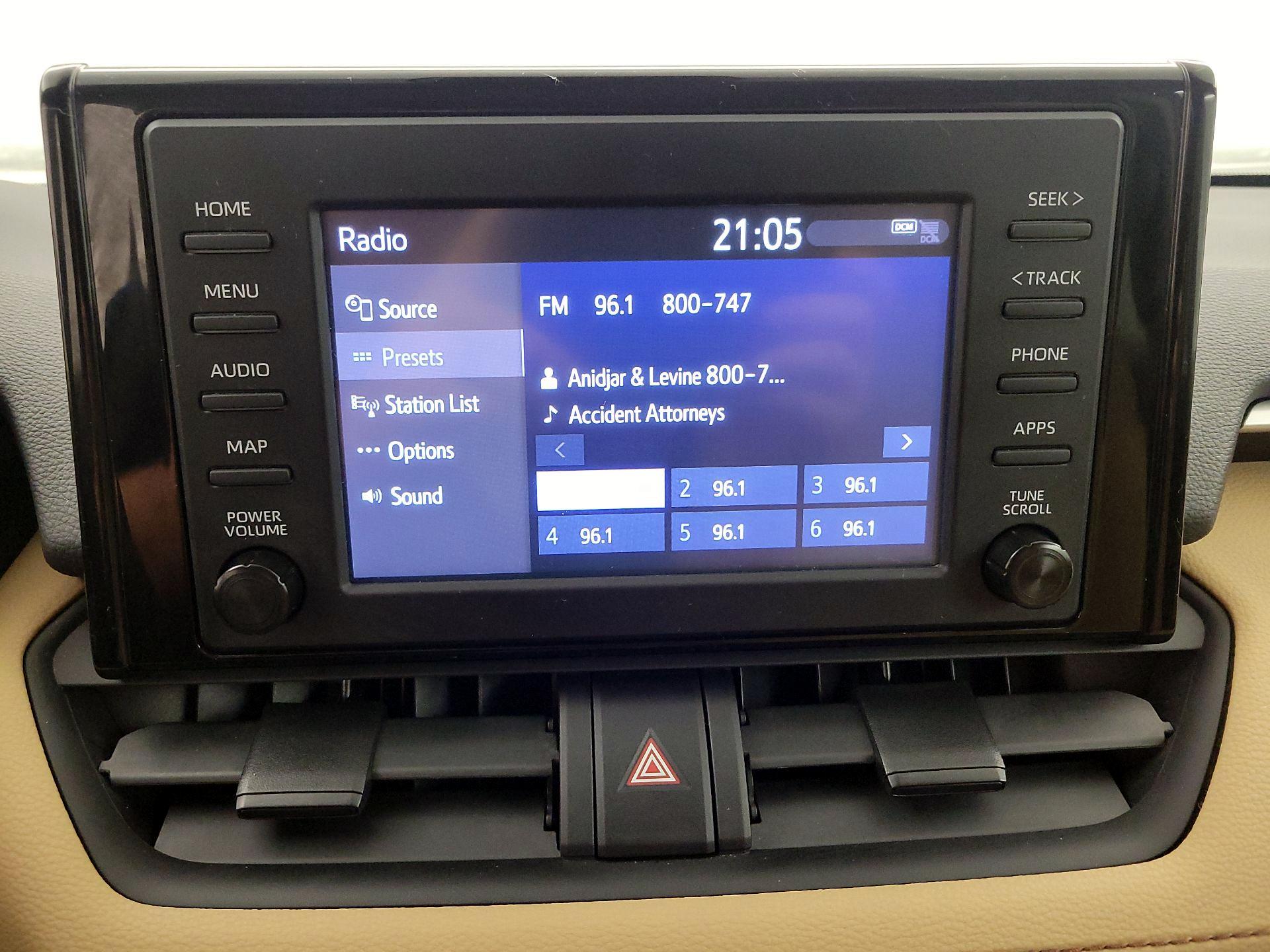 Thumbnail: 2019 Toyota RAV4 - 15