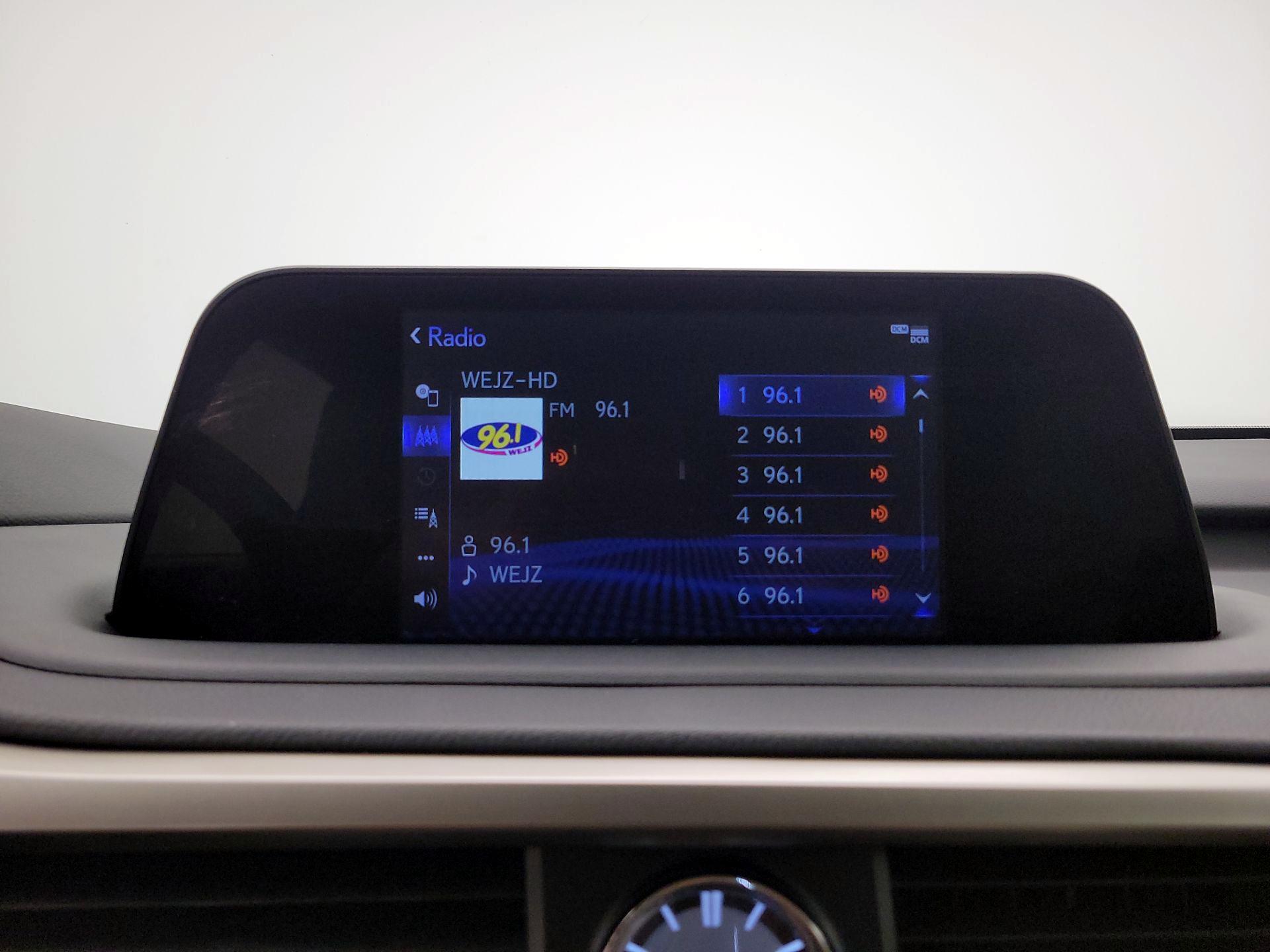 Thumbnail: 2022 Lexus RX - 15