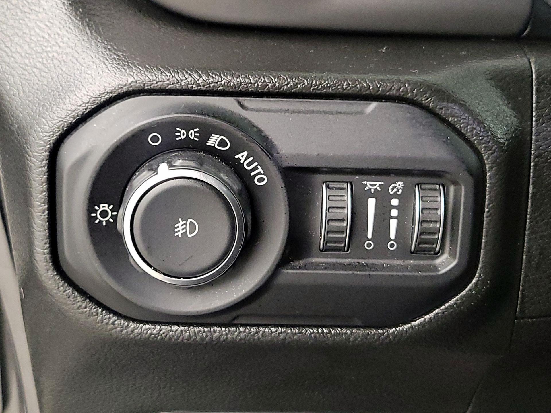 Thumbnail: 2021 Jeep Wrangler - 13