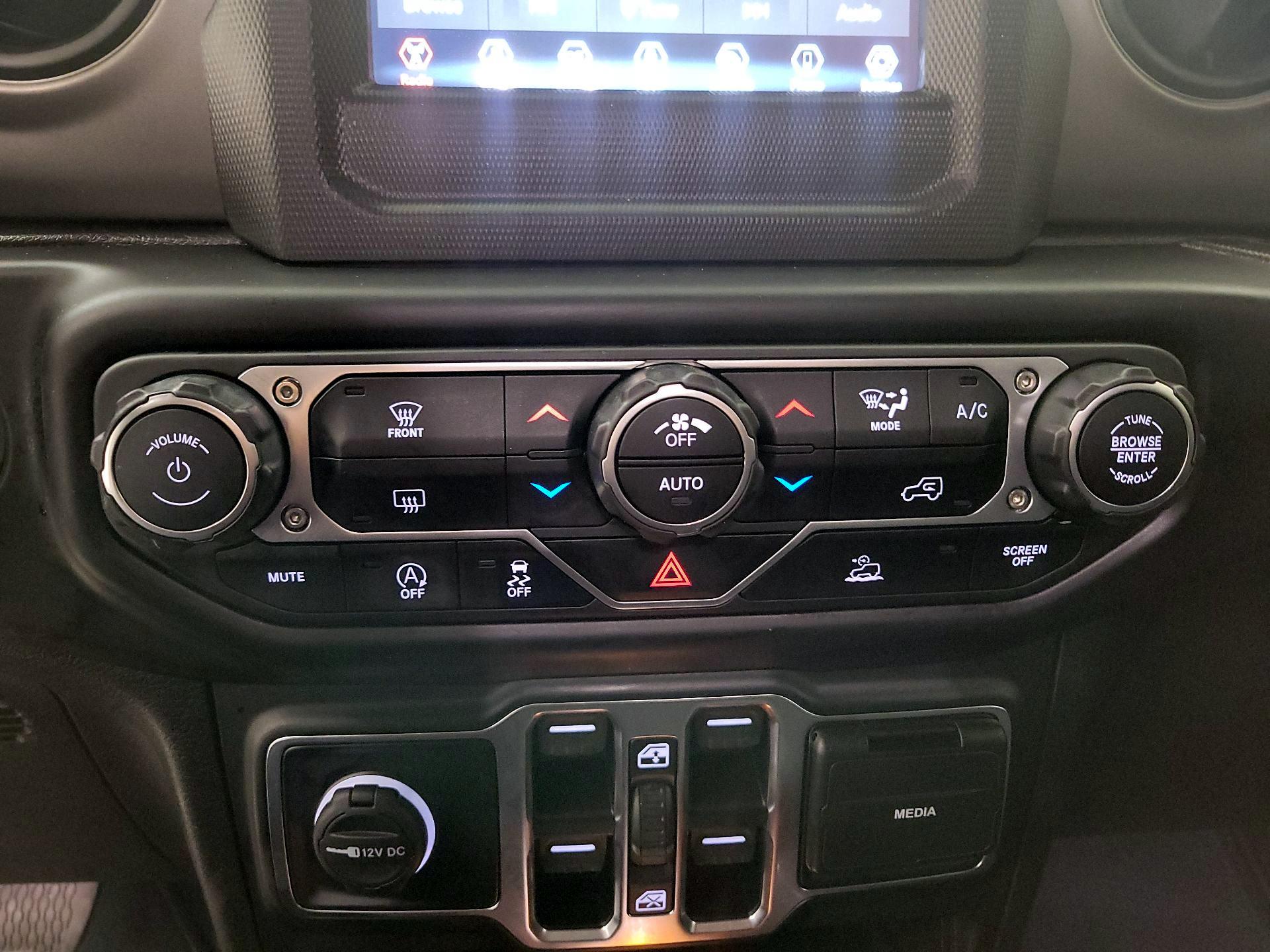 Thumbnail: 2021 Jeep Wrangler - 16