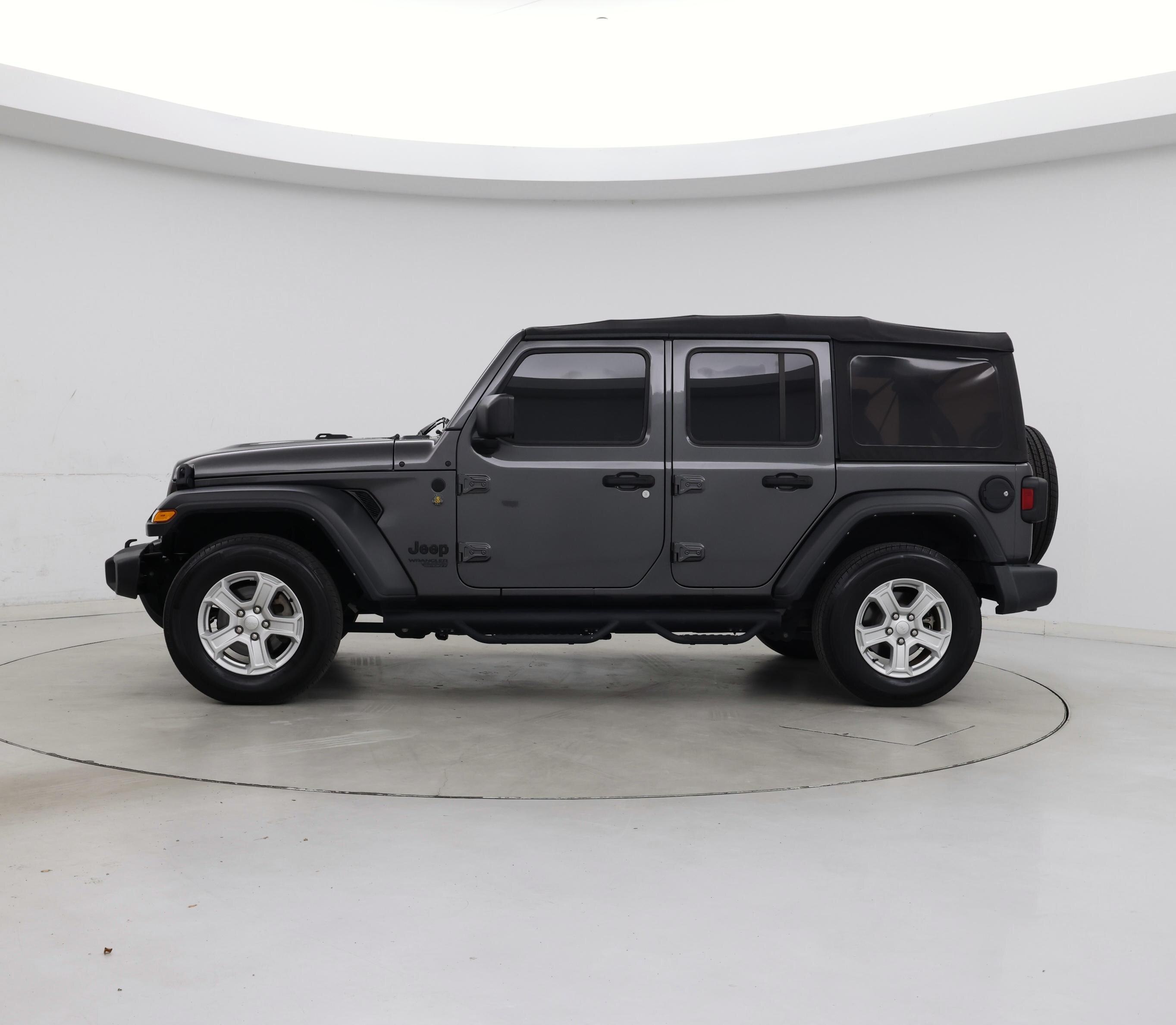 Thumbnail: 2021 Jeep Wrangler - 3