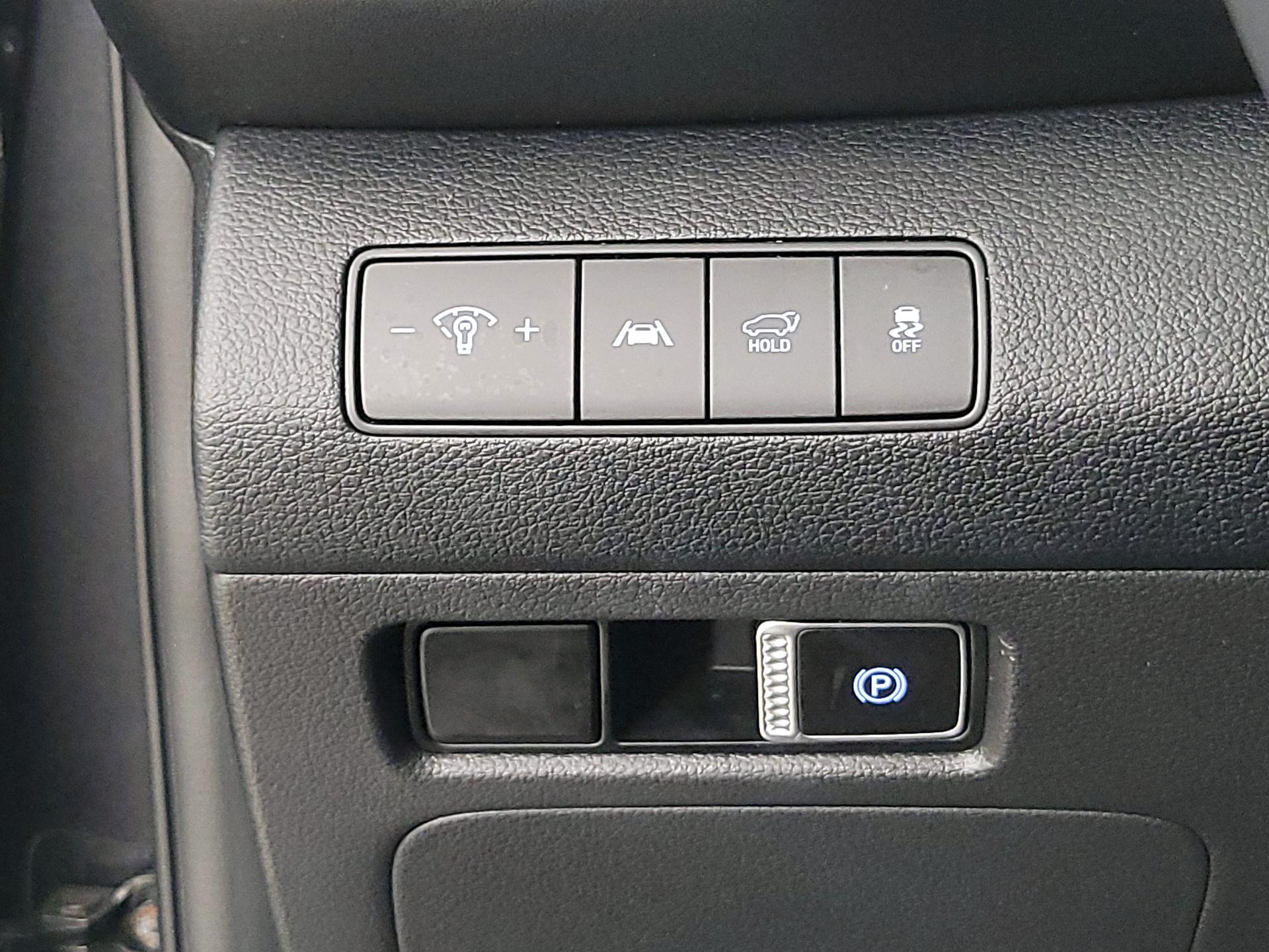 Thumbnail: 2023 Hyundai Santa Fe - 13