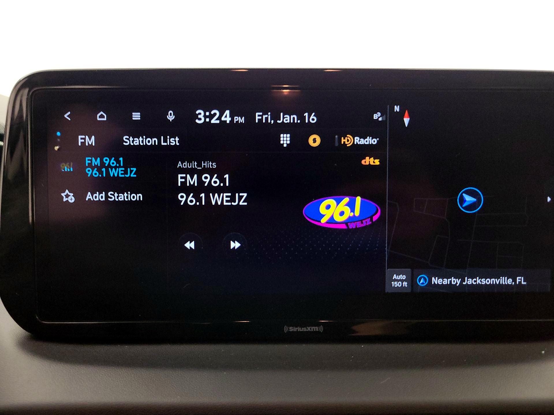 Thumbnail: 2023 Hyundai Santa Fe - 16