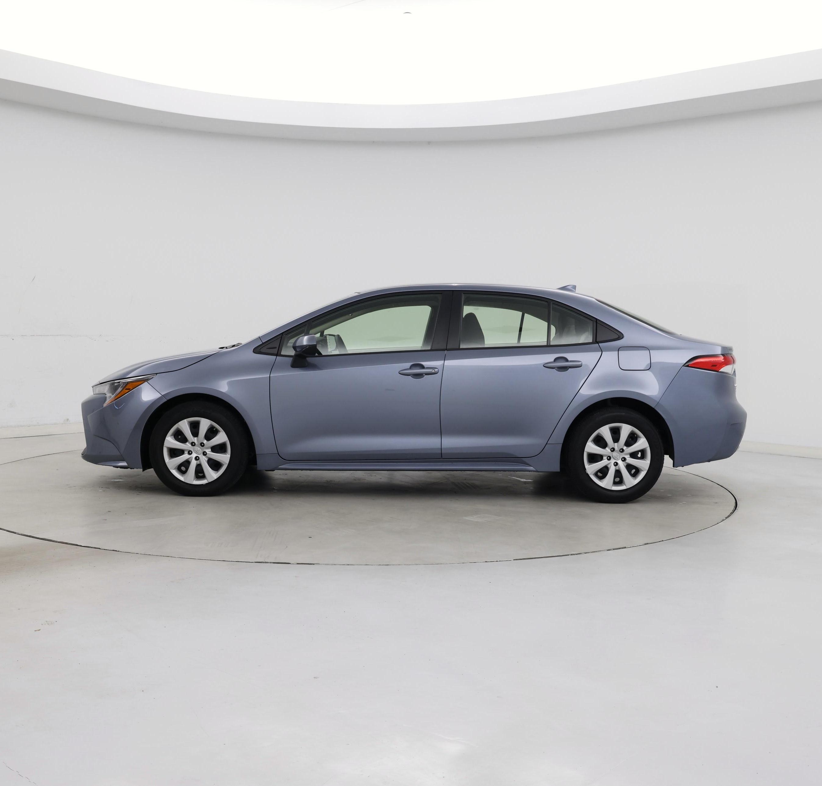 Thumbnail: 2022 Toyota Corolla - 3