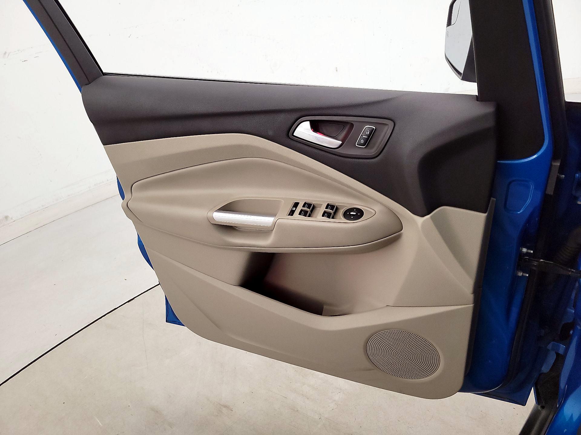 Thumbnail: 2014 Ford C-Max - 12