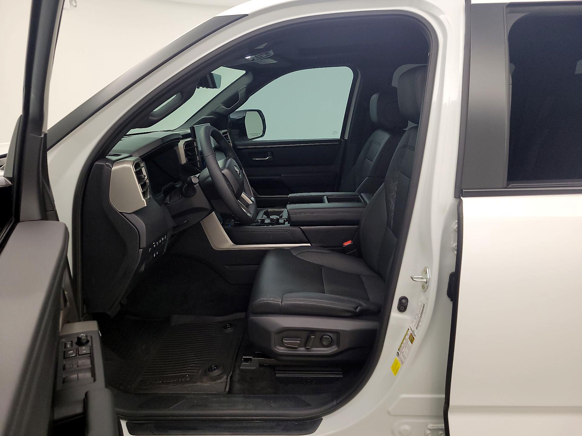 Thumbnail: 2025 Toyota Tundra - 11