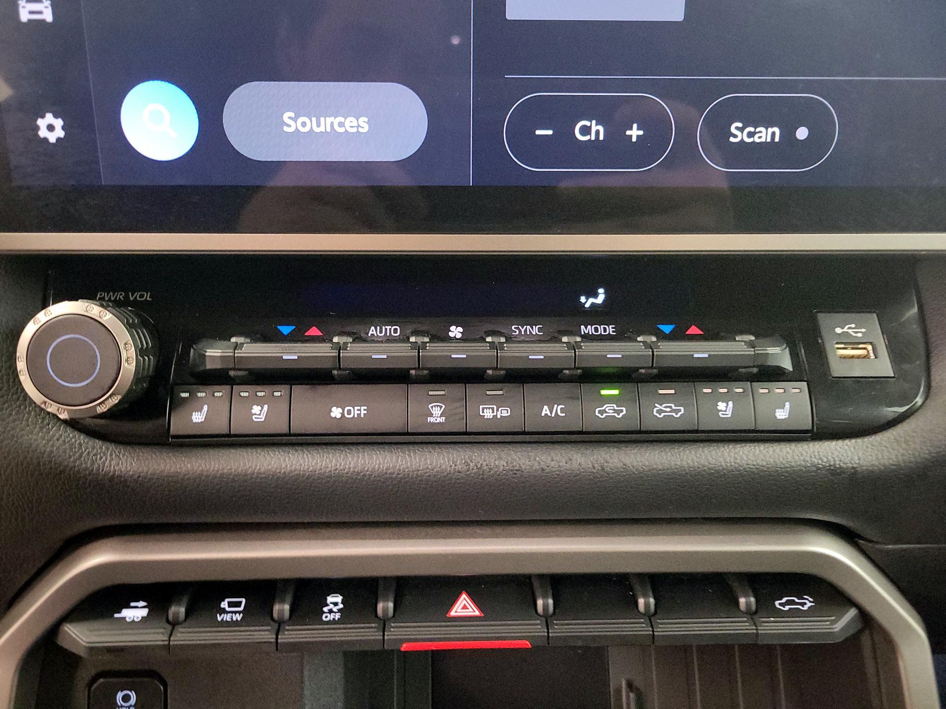 Thumbnail: 2025 Toyota Tundra - 17