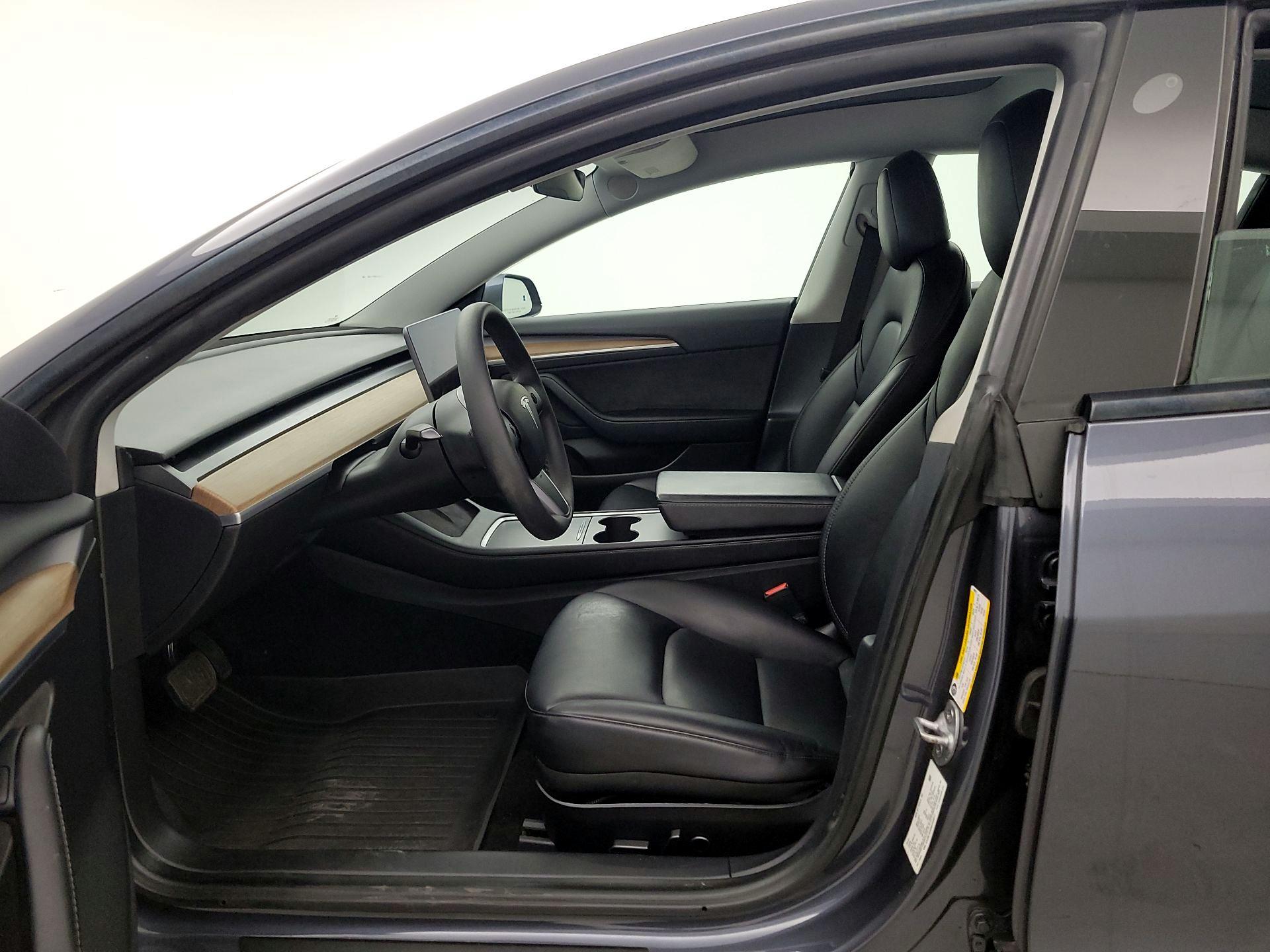 Thumbnail: 2021 Tesla Model 3 - 11